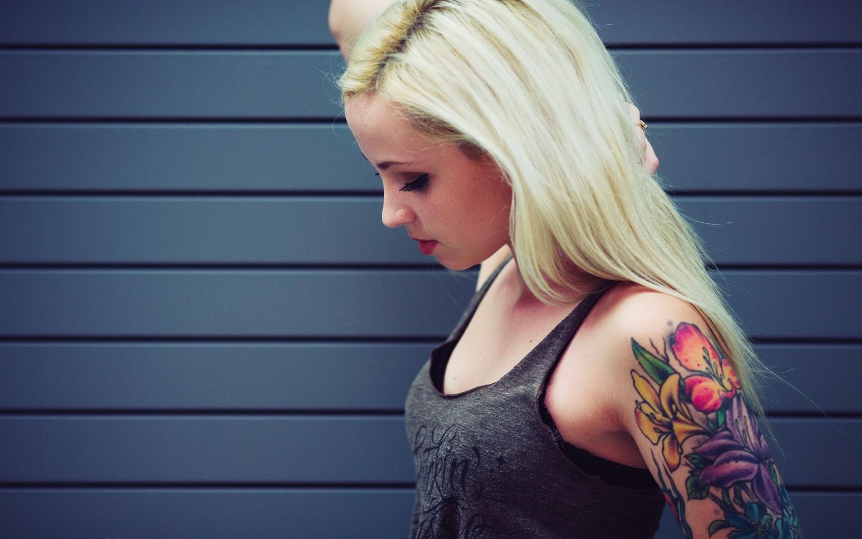 5120x2880 Resolution Girl Blonde Tattoo 5k Wallpaper Wallpapers Den 6904