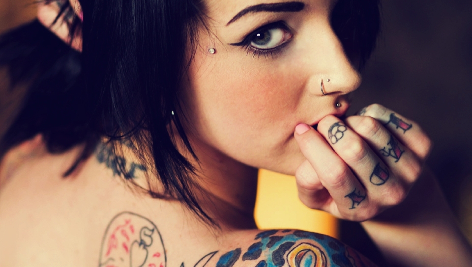 960x544 girl, brunette, tattoo 960x544 Resolution Wallpaper, HD Girls 4K  Wallpapers, Images, Photos and Background - Wallpapers Den