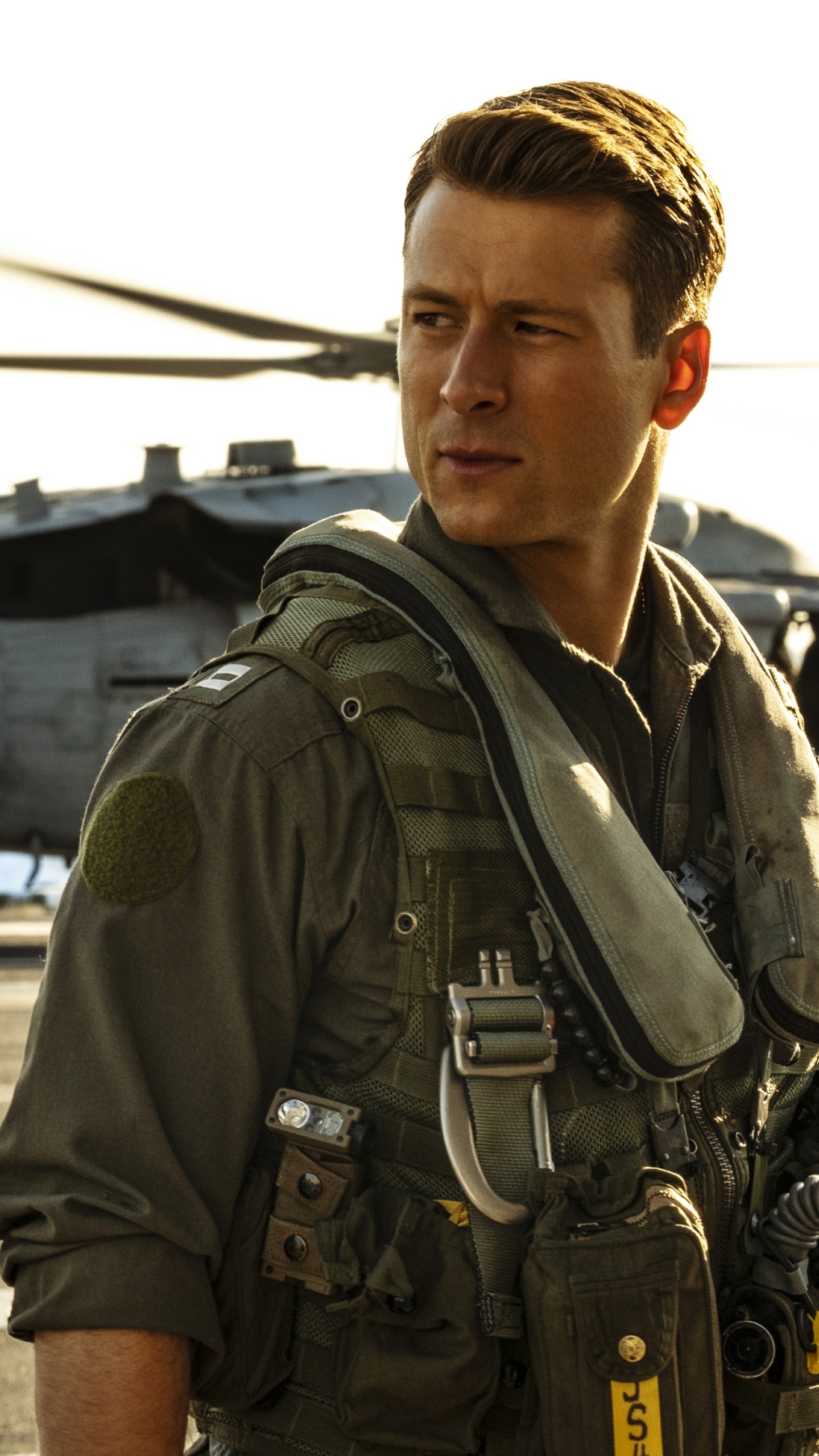 1440x2560 Resolution Glen Powell in Top Gun: Maverick 4k Samsung Galaxy