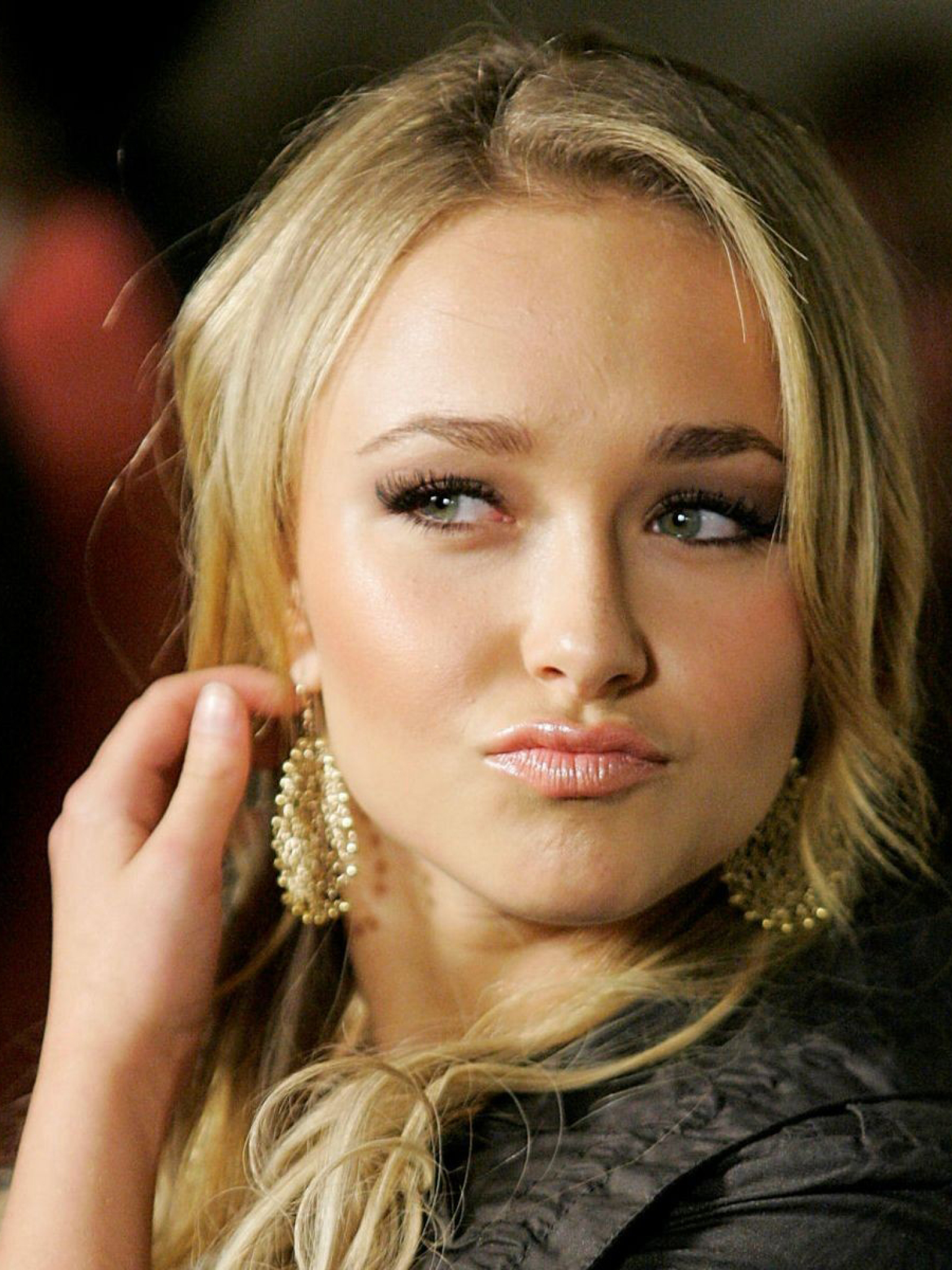 hayden panettiere light brown hair