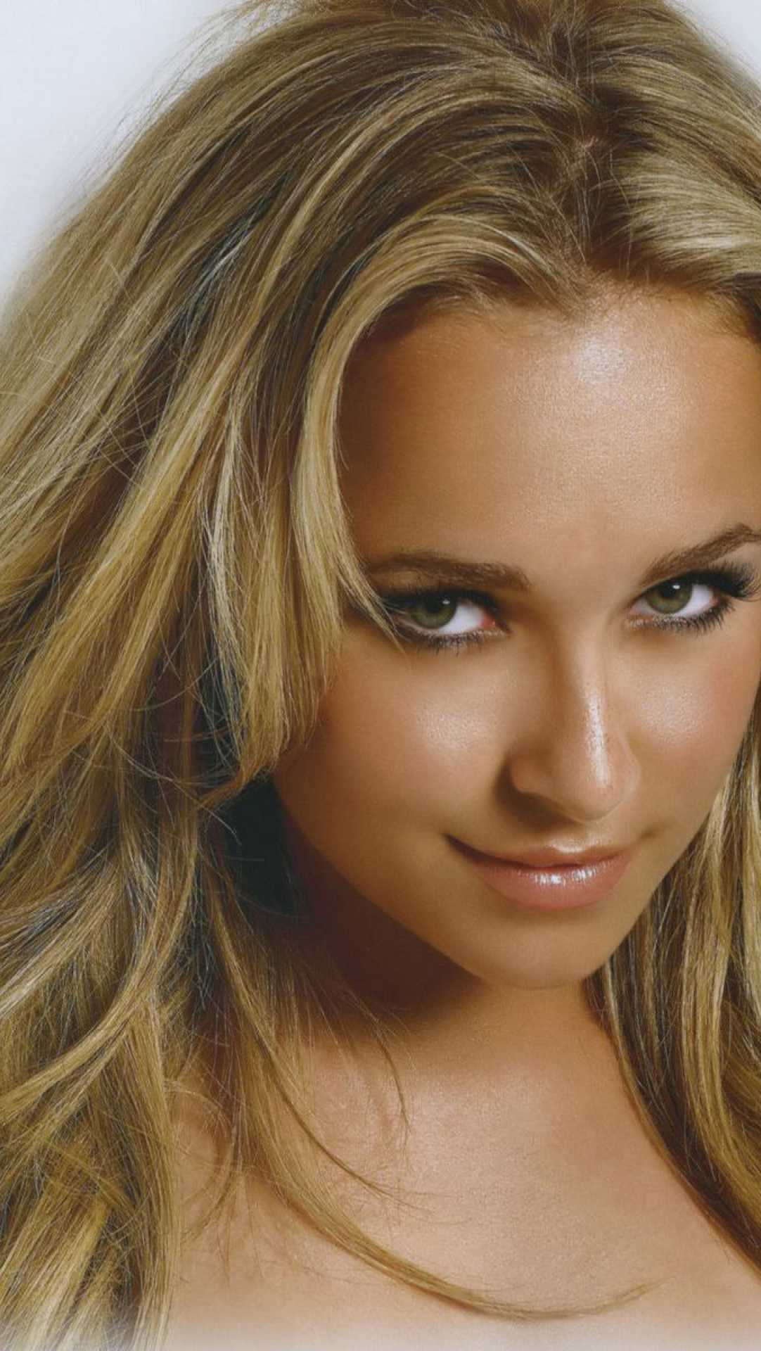 X Hayden Panettiere Horror Images X Resolution Wallpaper Hd Celebrities K