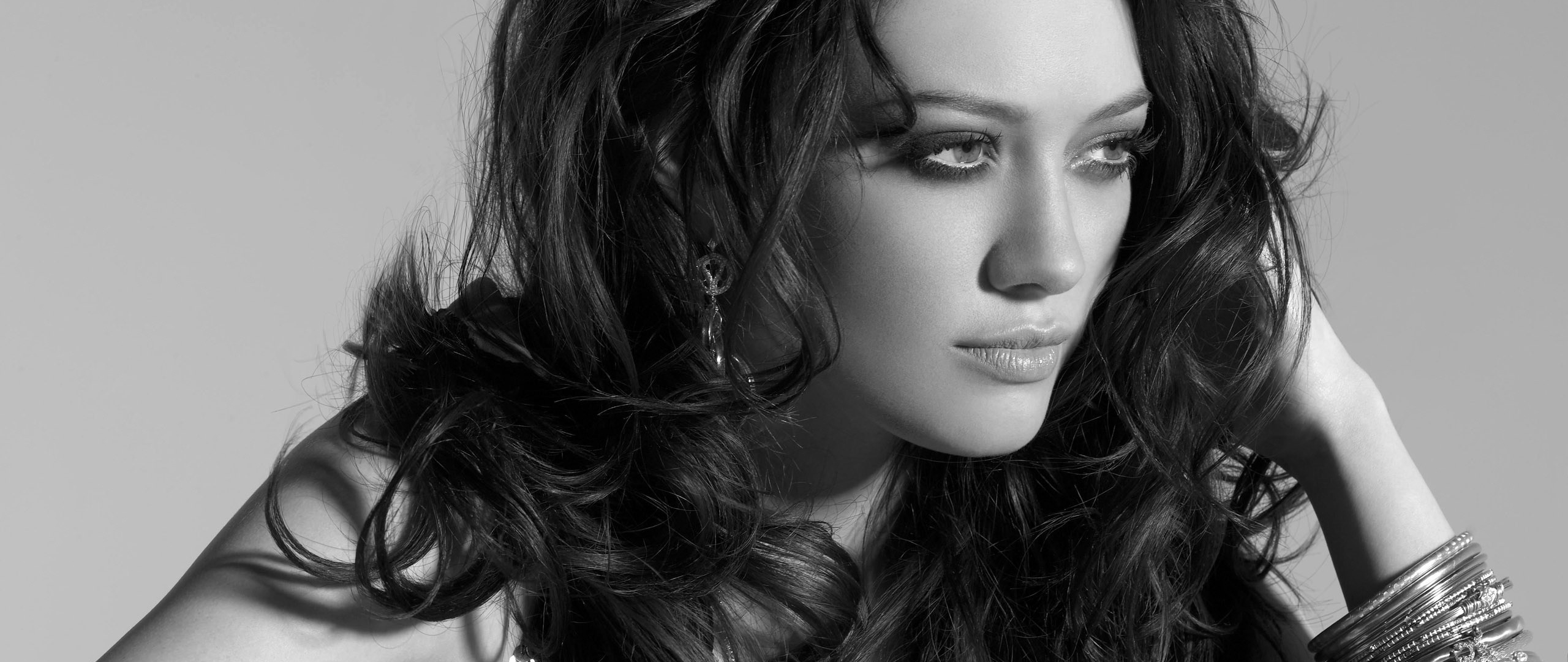 2560x1080 Resolution Hilary Duff Sad Look 2560x1080 Resolution ...