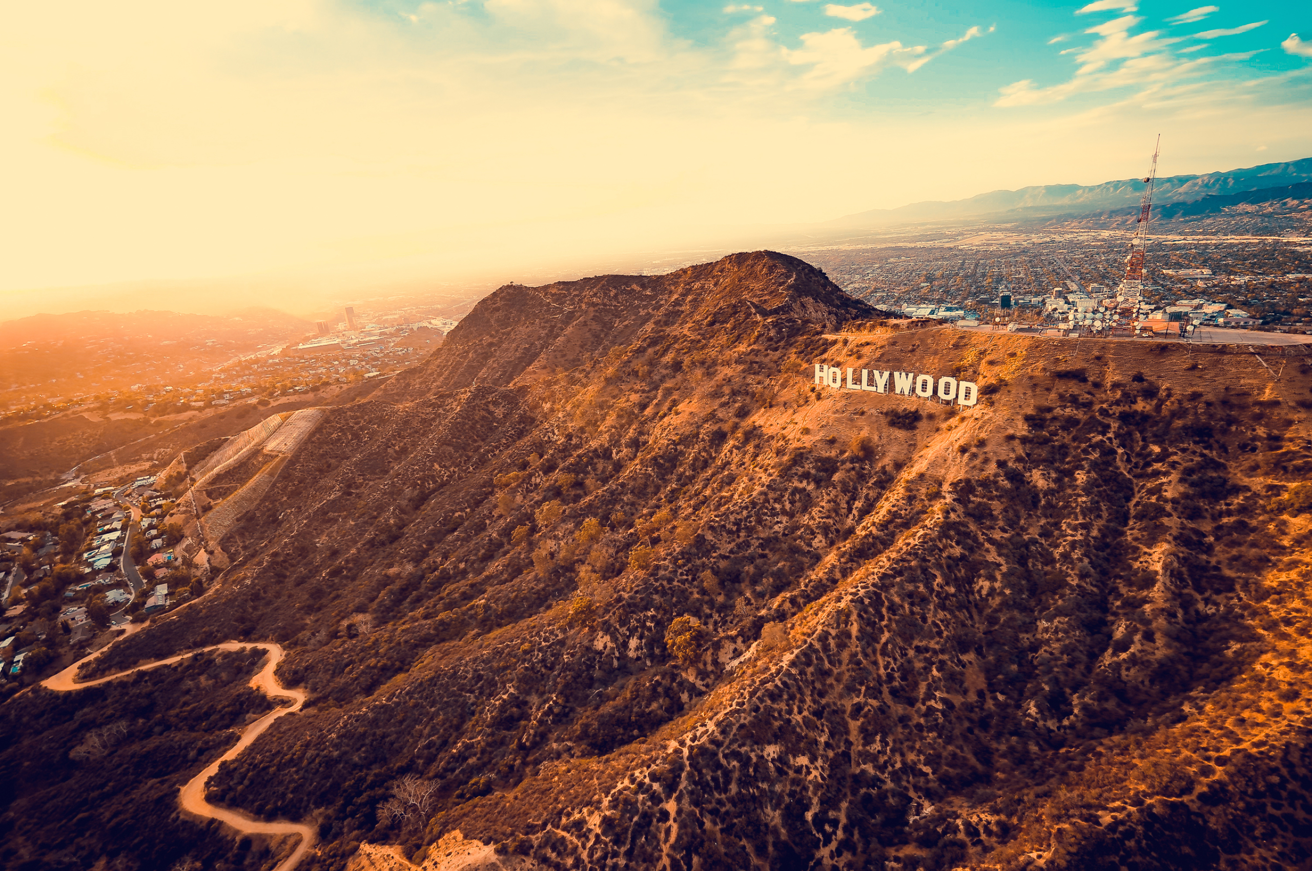 Холм в сша. Голливудские холмы в Лос-Анджелесе. Обои Лос Анджелес Голливуд. Лос Анджелес гора Голливуд. Лос Анджелес холмы обои.