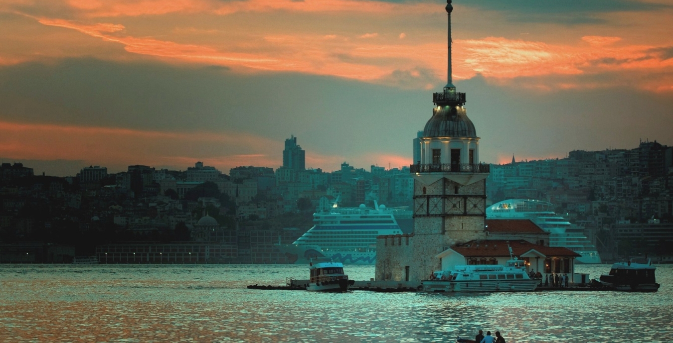 1350x689 Istanbul Bosphorus Pier 1350x689 Resolution Wallpaper HD   Istanbul Bosphorus Pier Zm1la2mUmZqaraWkpJRmaGplrWttbg 