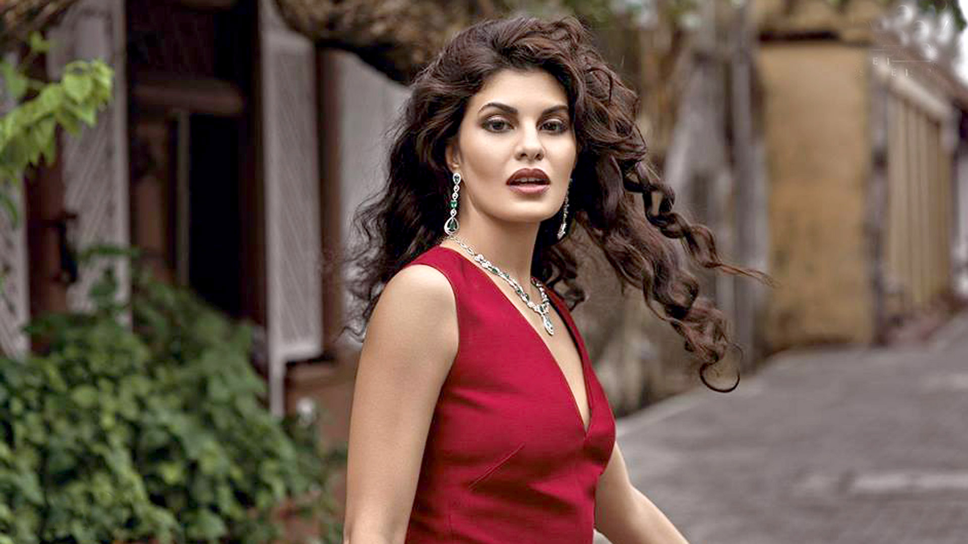 1920x1080 Jacqueline Fernandez In Gorgeous Dress Pics 1080P Laptop Full HD  Wallpaper, HD Indian Celebrities 4K Wallpapers, Images, Photos and  Background - Wallpapers Den