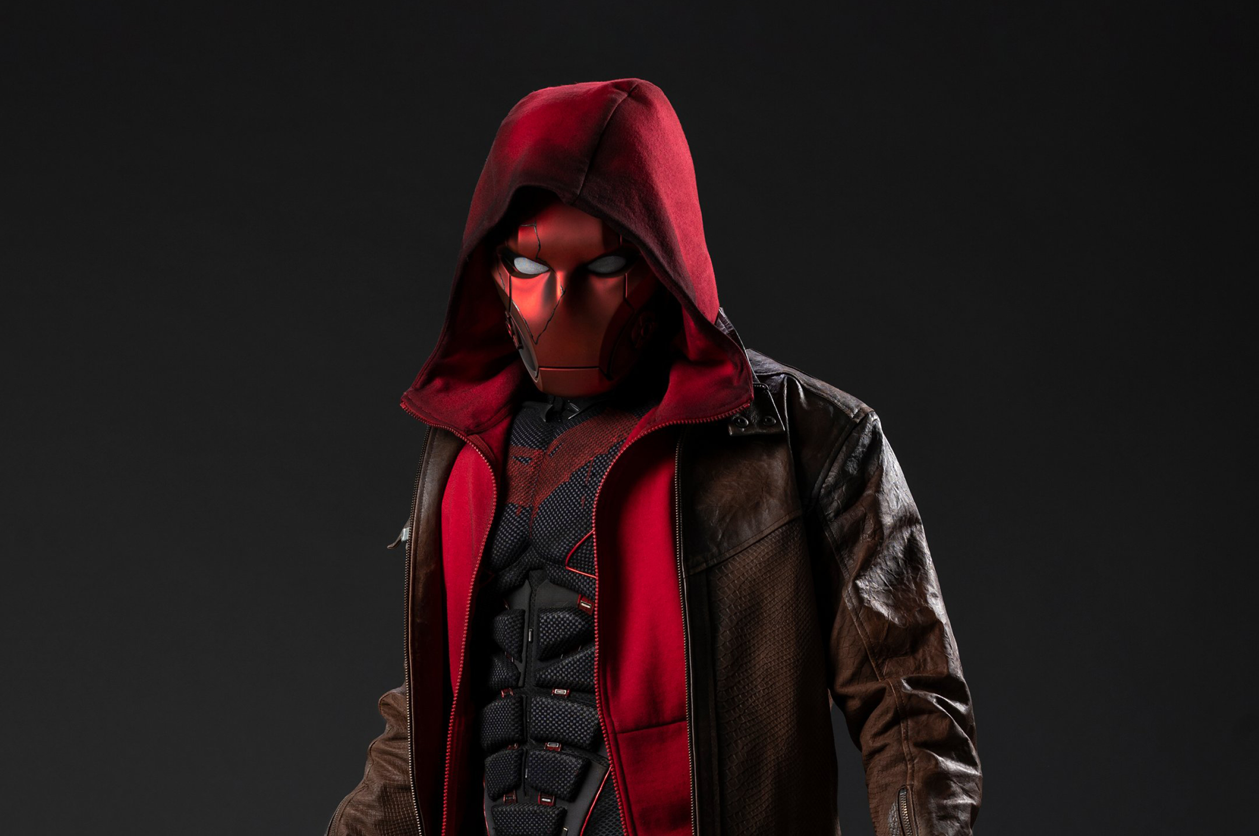 Человек в красной маске. Джейсон Тодд Титаны красный колпак. Красный колпак Джейсон Тодд. Красный колпак DC Джейсон Тодд.