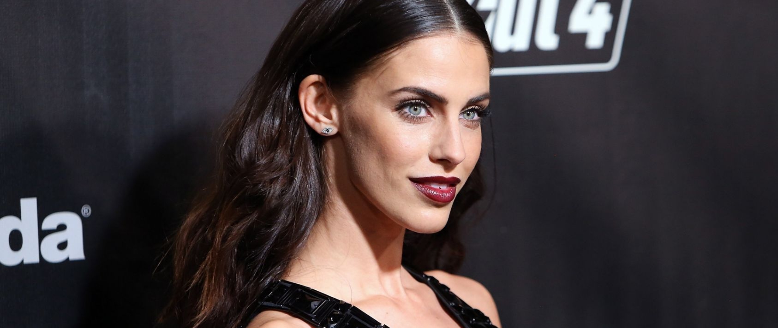 2560x1080 Resolution jessica lowndes, actress, brunette 2560x1080 ...