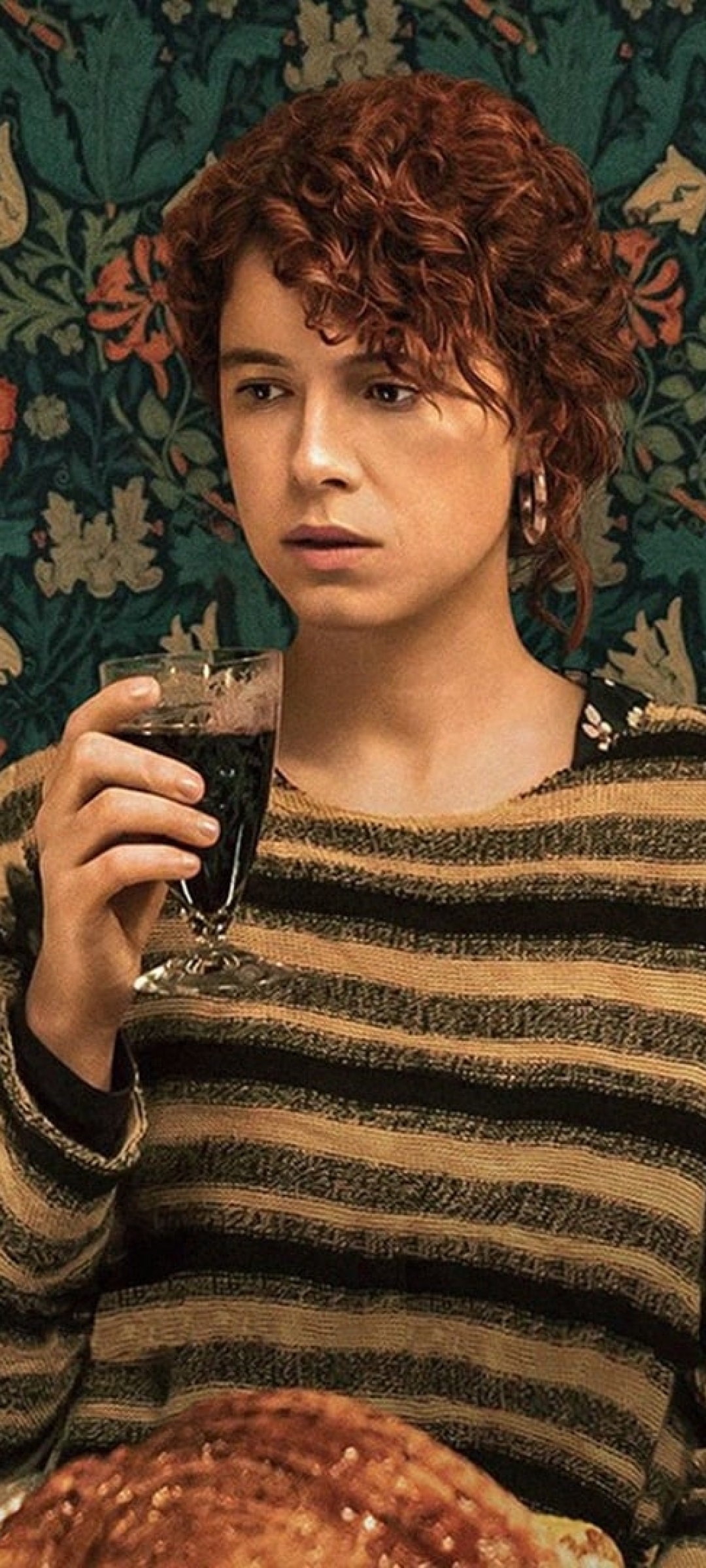 1080x2400 Jessie Buckley I'm Thinking of Ending Things 1080x2400 ...