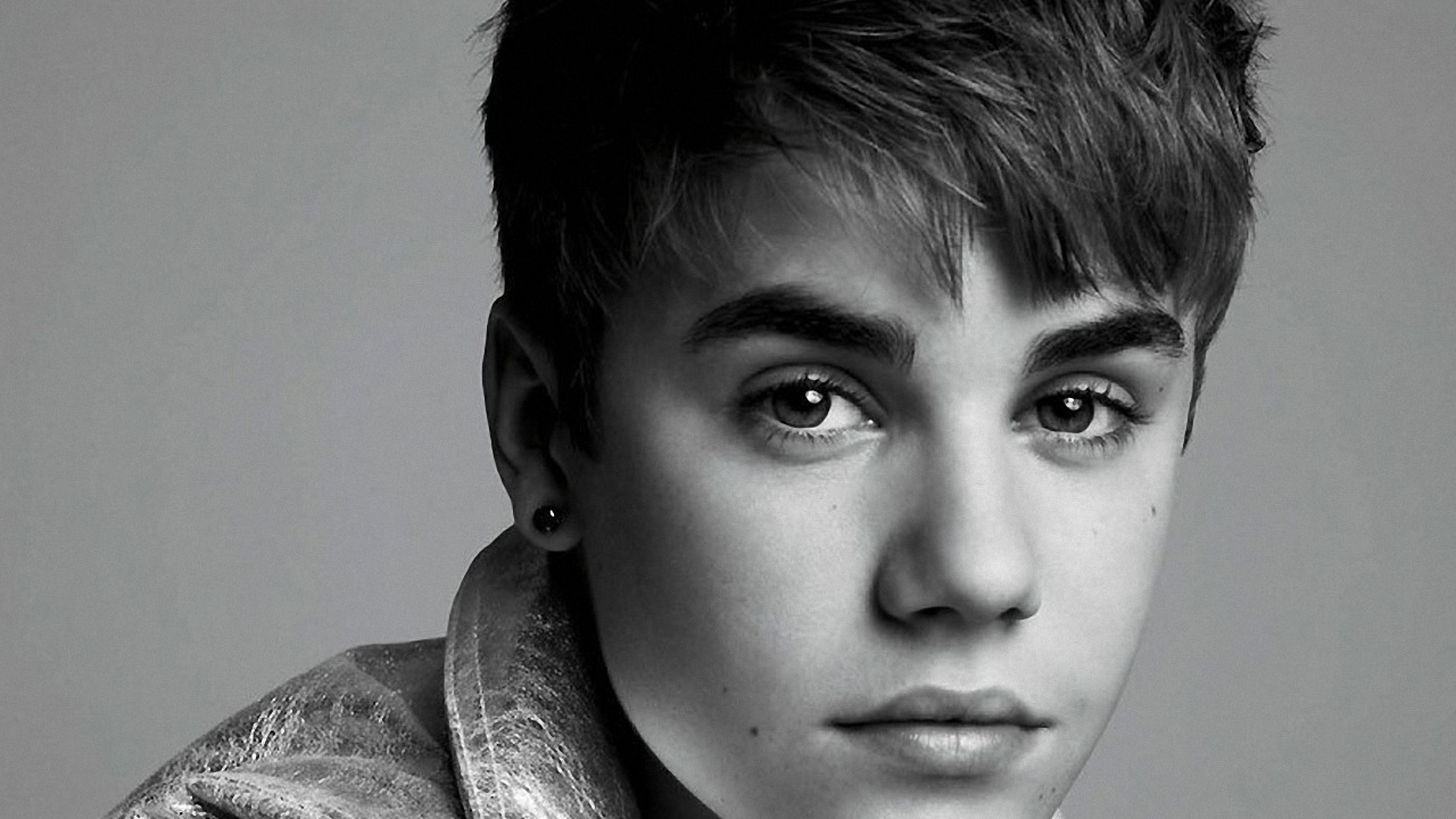 2560x1440 Justin Bieber Close Up Wallpapers 2560x1440 Resolution Wallpaper Hd Celebrities 4k Wallpapers Images Photos And Background Wallpapers Den