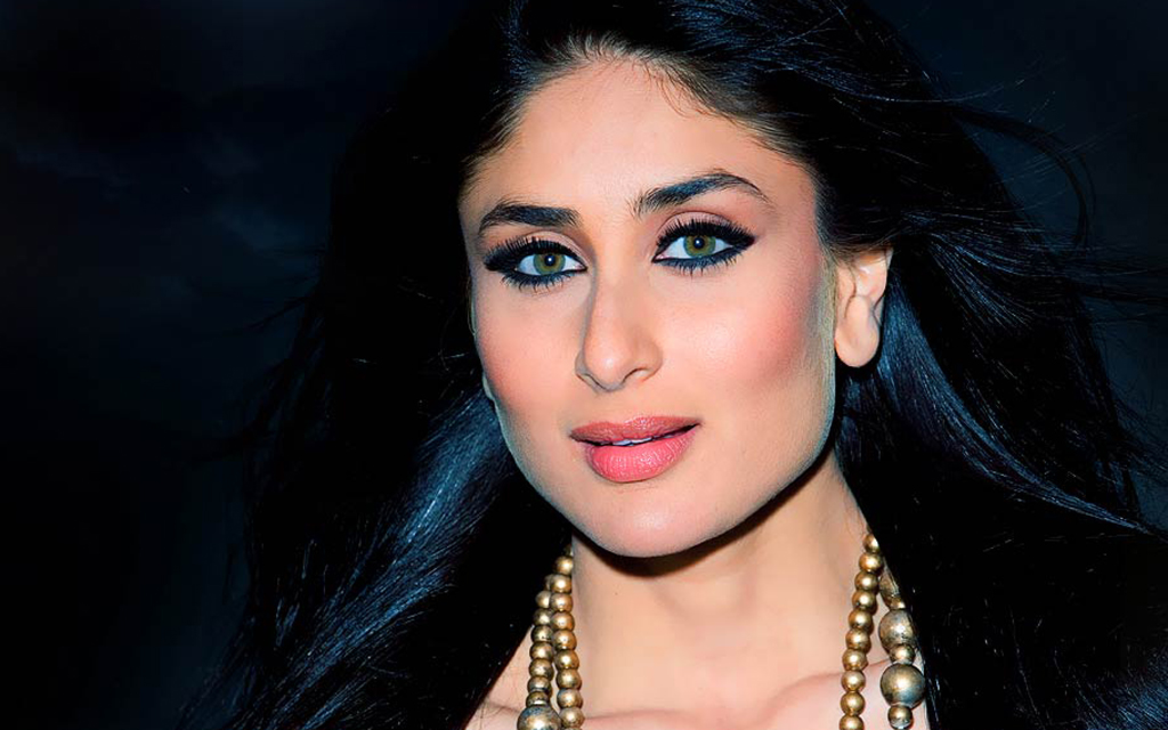 Kareena Kapoor Hair Style Sexy Photoshoot, HD Wallpaper