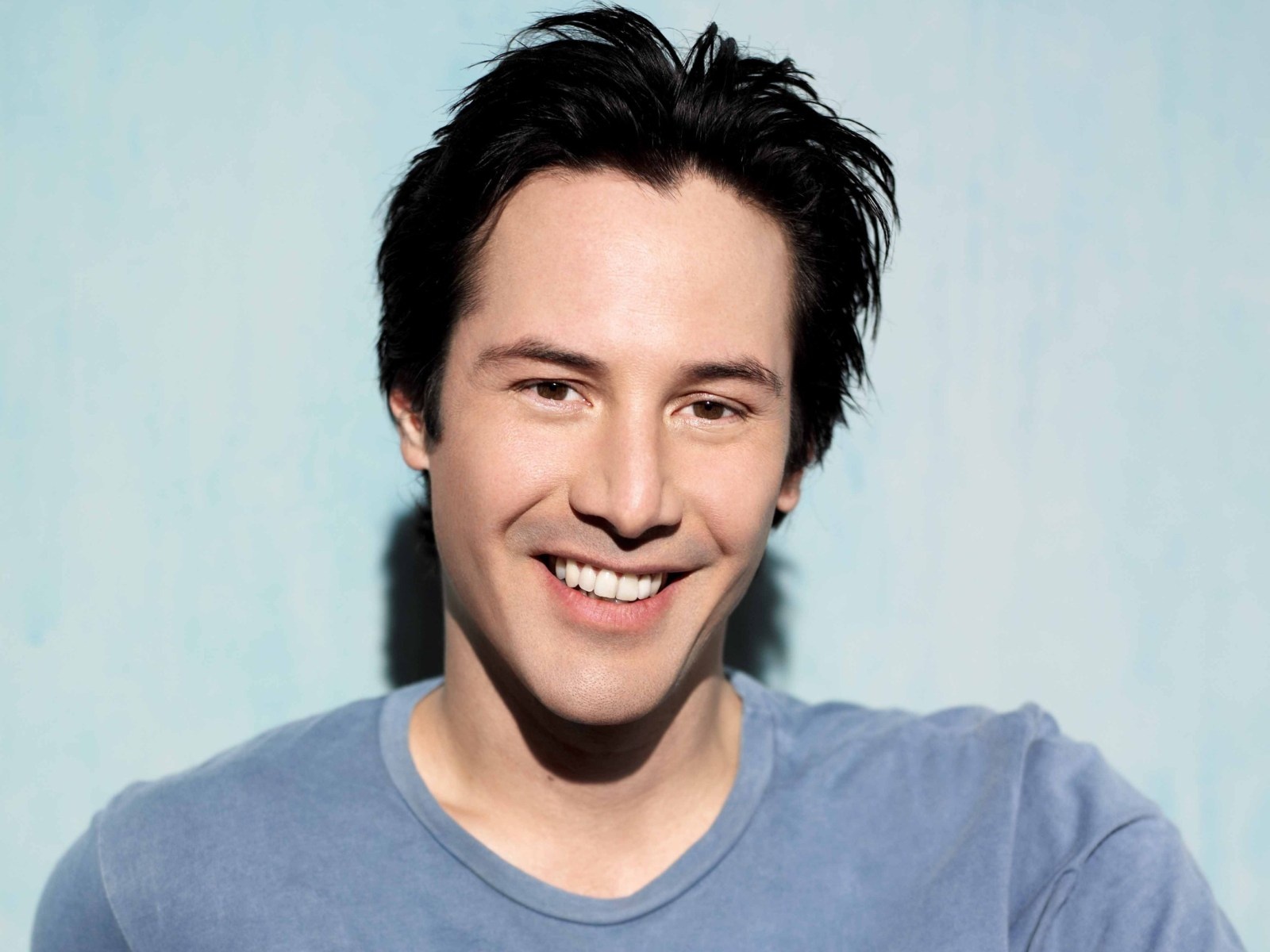 Keanu Reeves Smile Images Wallpaper, HD Celebrities 4K Wallpapers, Images,  Photos and Background - Wallpapers Den