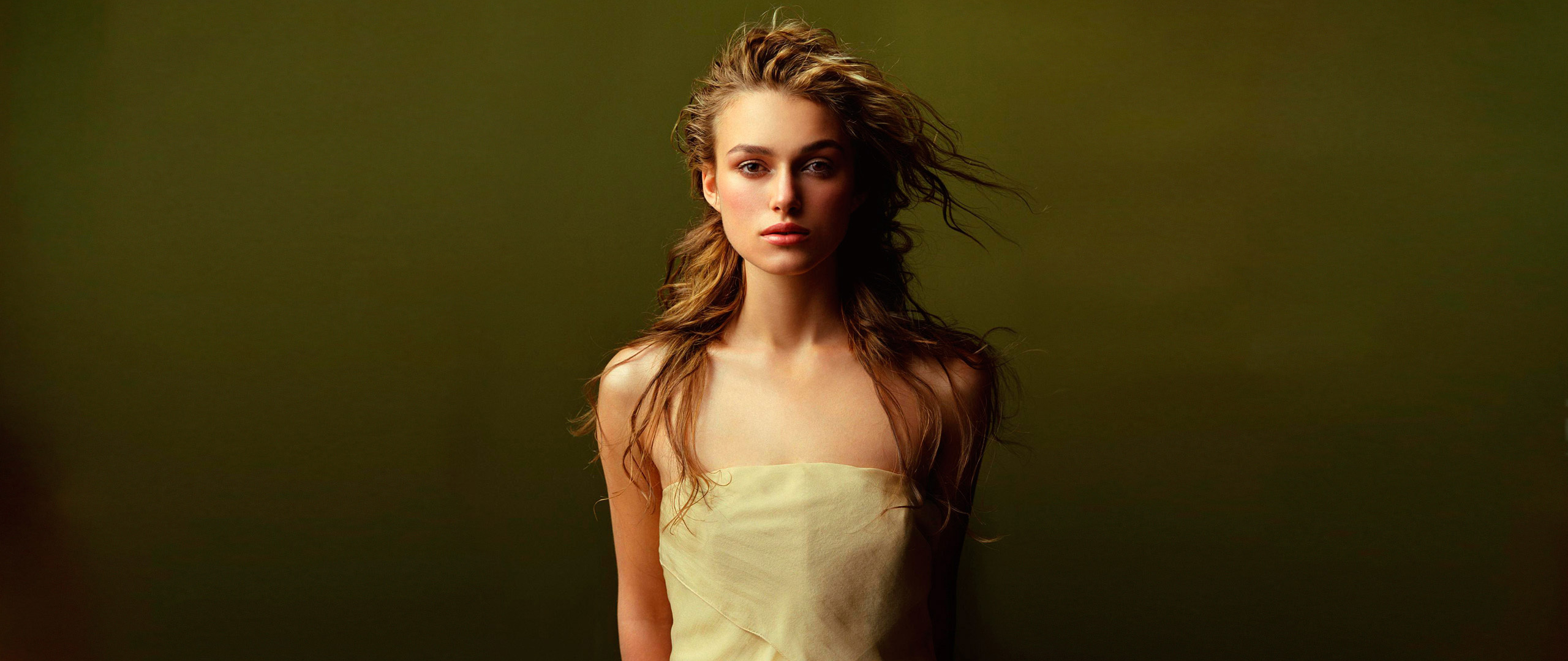 X Resolution Keira Knightley Sexy Photoshoot X