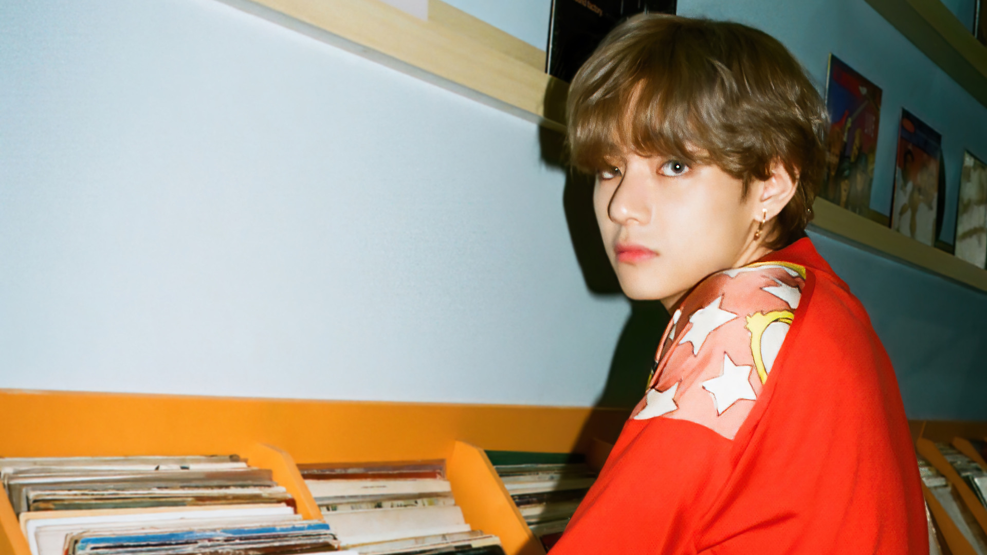 1920x1080 Kim Tae-hyung aka V BTS 1080P Laptop Full HD Wallpaper, HD Music  4K Wallpapers, Images, Photos and Background - Wallpapers Den
