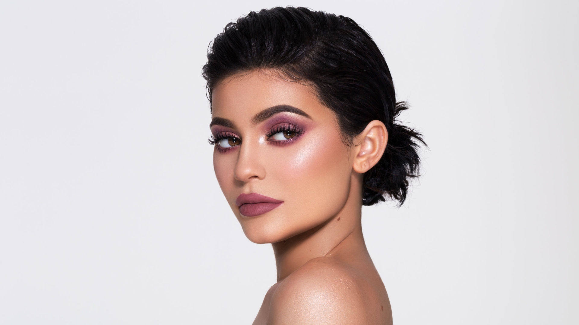 1920x1080 Kylie Jenner Cosmetics Campaign 2017 1080P Laptop Full HD  Wallpaper, HD Celebrities 4K Wallpapers, Images, Photos and Background -  Wallpapers Den