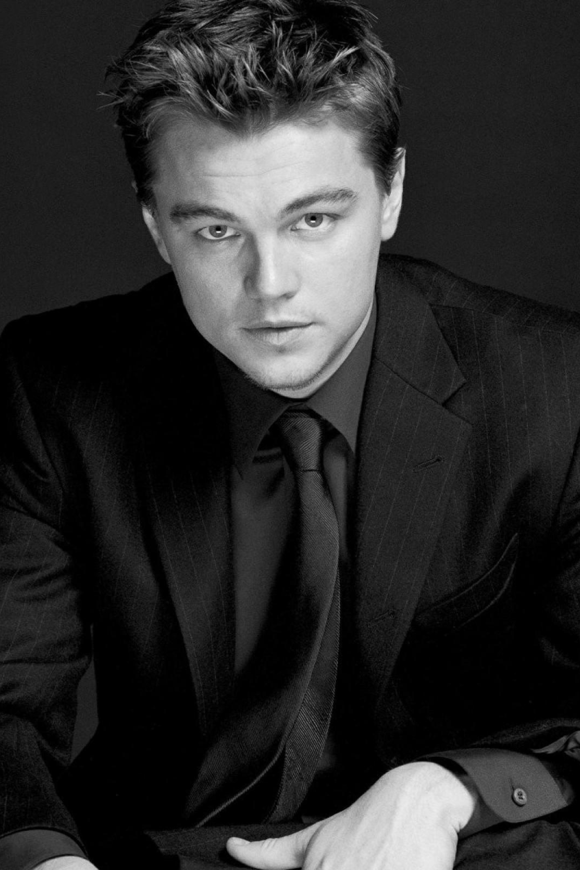 2000x3000 Resolution Leonardo DiCaprio In Black wallpapers 2000x3000 ...