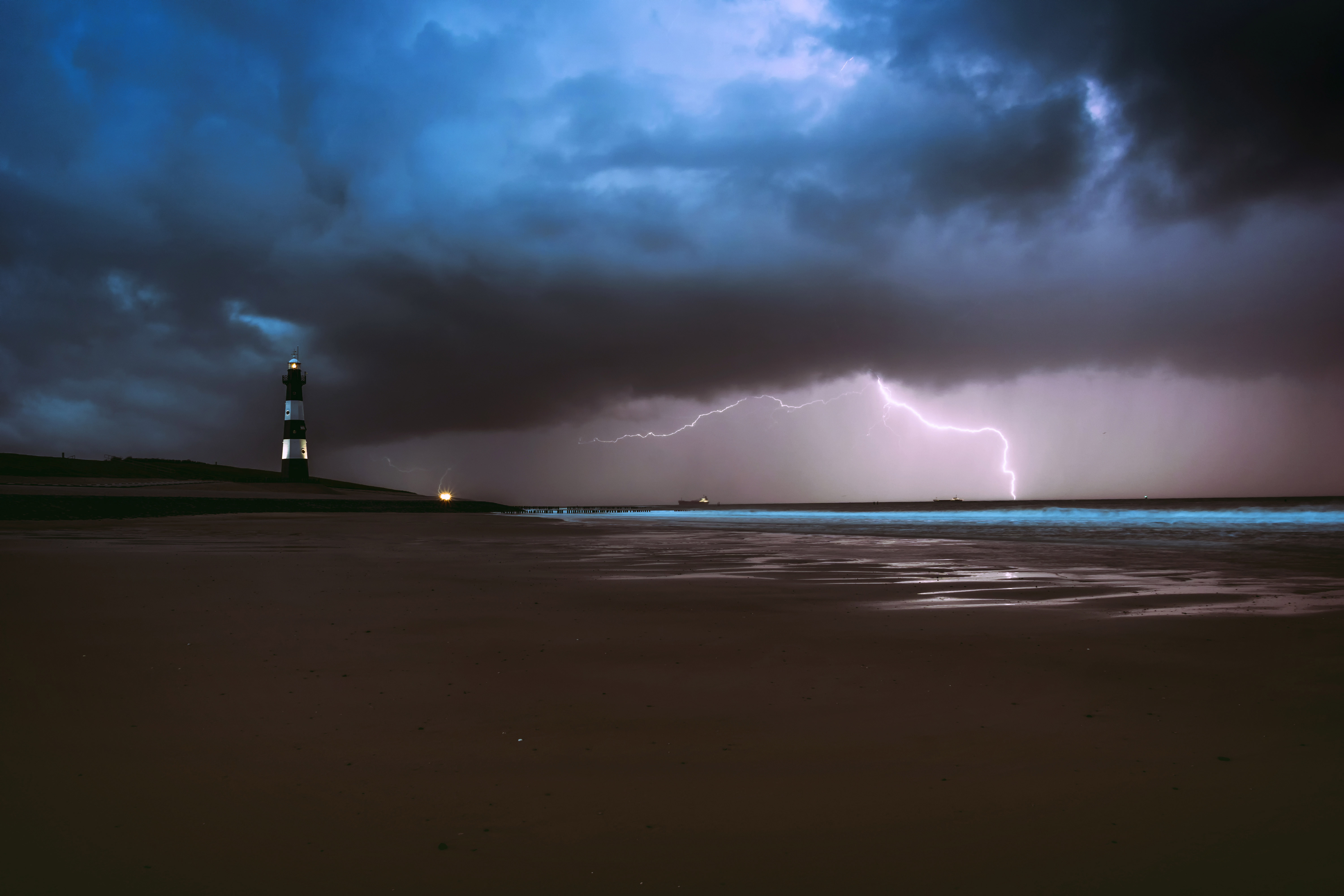 Lighthouse Lightning Sea Ocean Beach Weather Wallpaper Hd Nature 4k Wallpapers Images Photos 