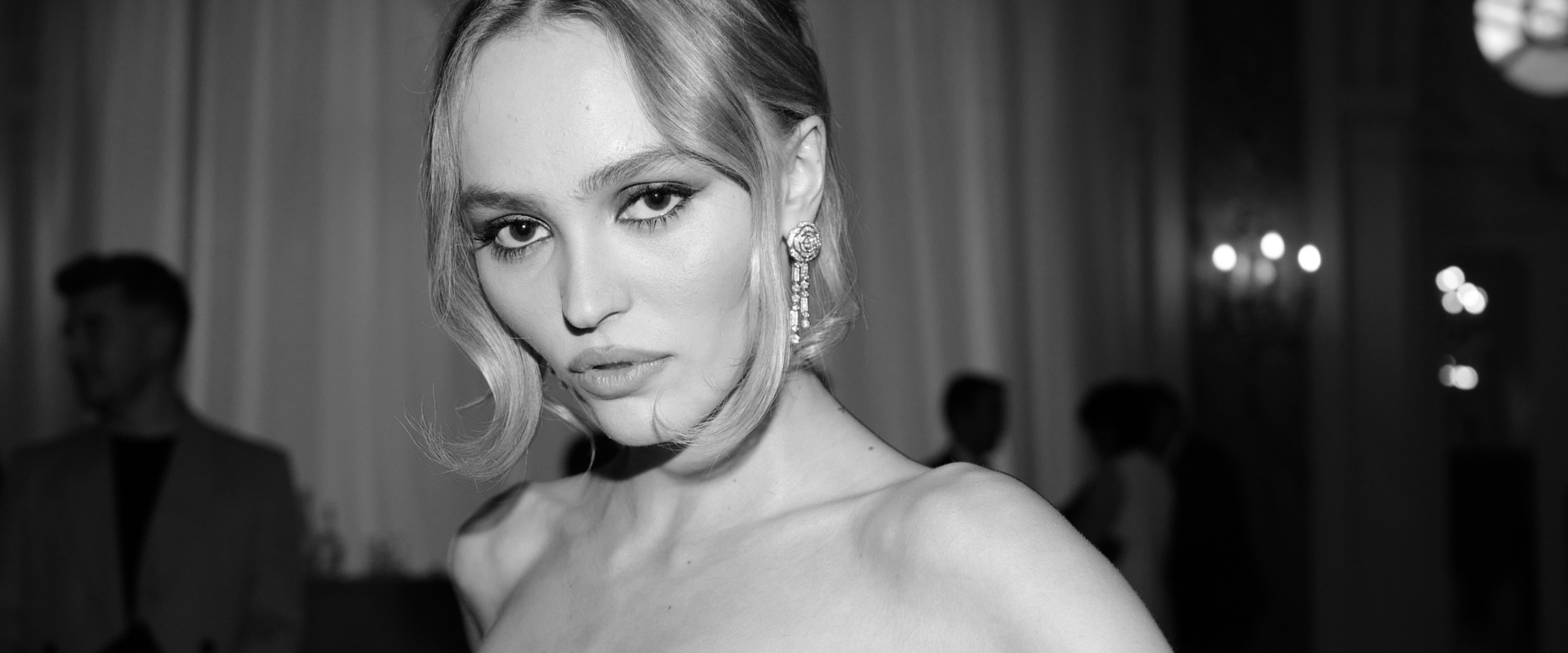 3840x1600 Lily Rose Depp Monochrome Photoshoot 3840x1600 Resolution Wallpaper Hd Celebrities 4k