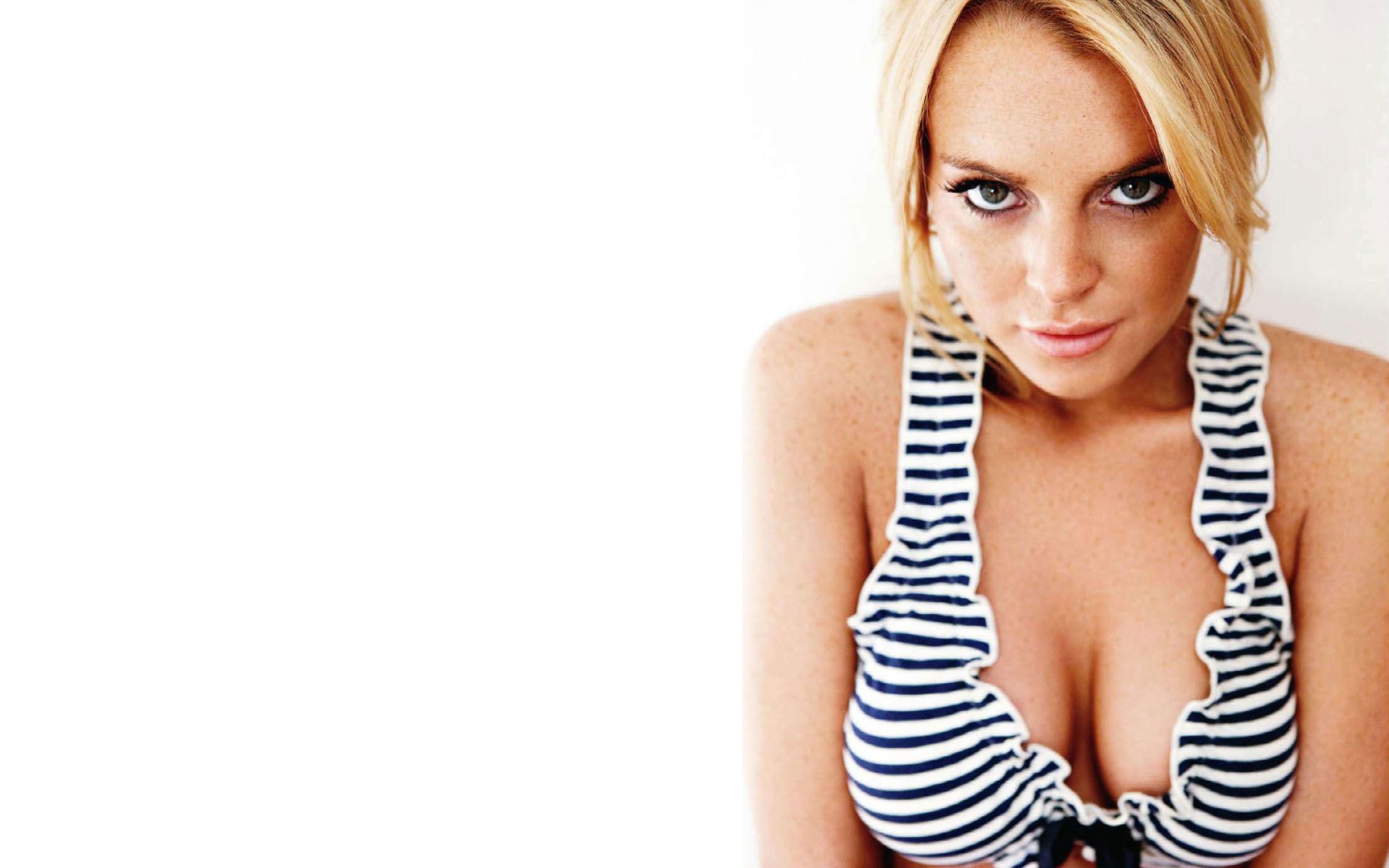 Lindsay Lohan Boobs Images Wallpaper Hd Celebrities 4k Wallpapers