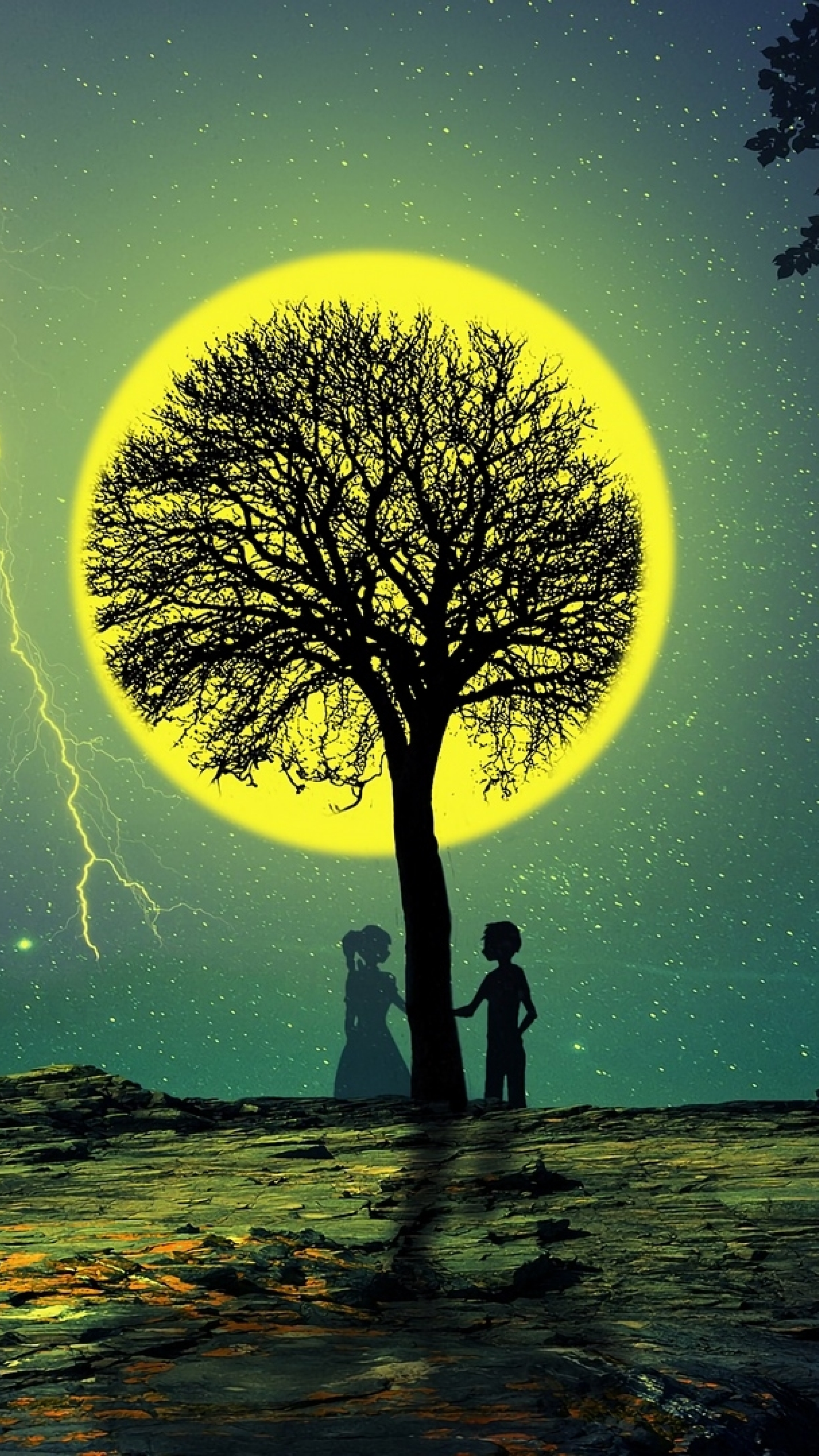 Солнце и луна любовь. Дерево ночью. Дерево любви. Влюбленные деревья. Ночь Луна дерево.