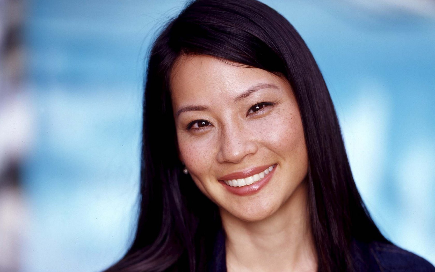 Lucy Liu Smile Pic Wallpaper Hd Celebrities 4k Wallpapers Images