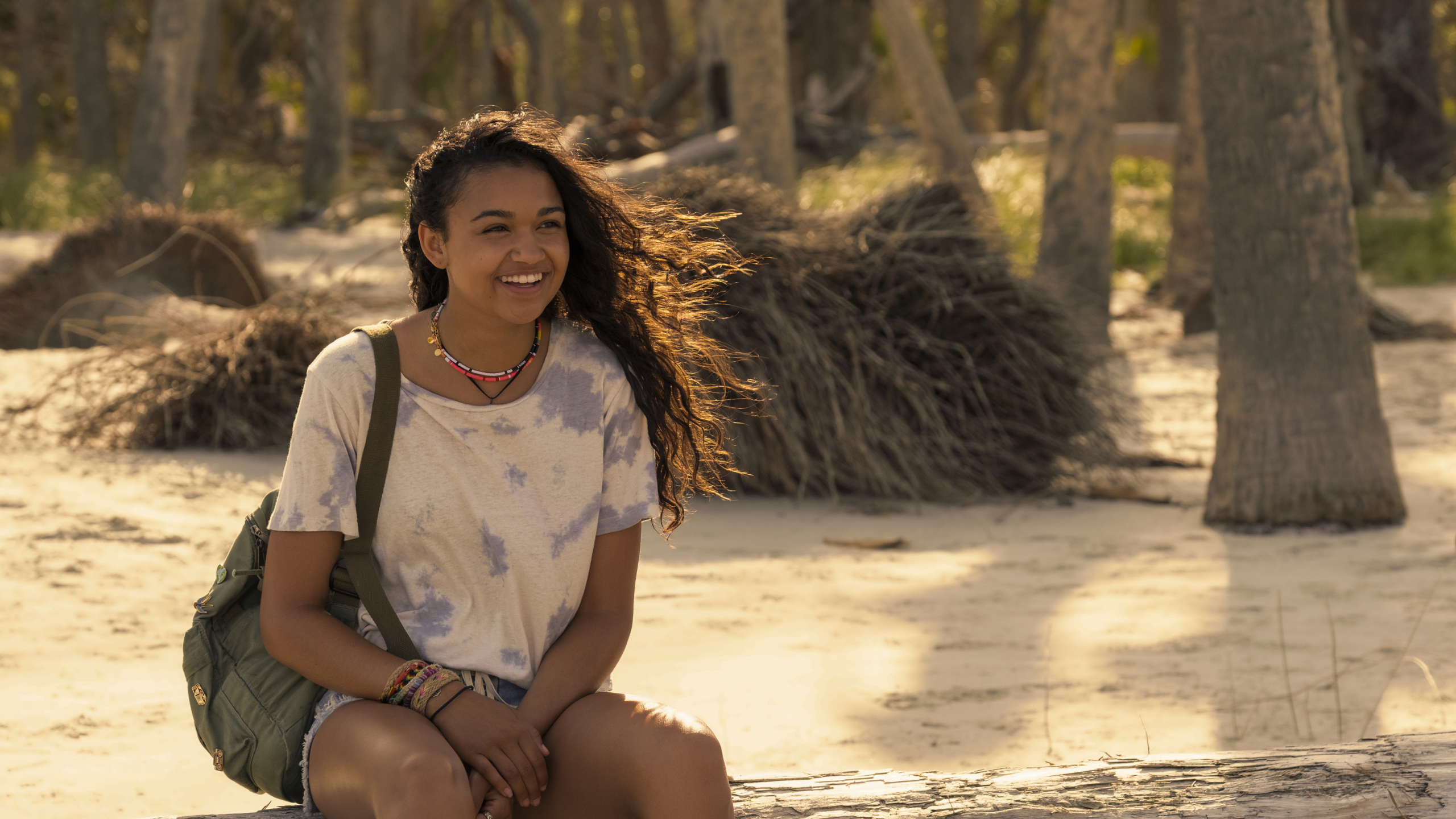 2560x1440 Madison Bailey in Outer Banks Netflix 1440P Resolution