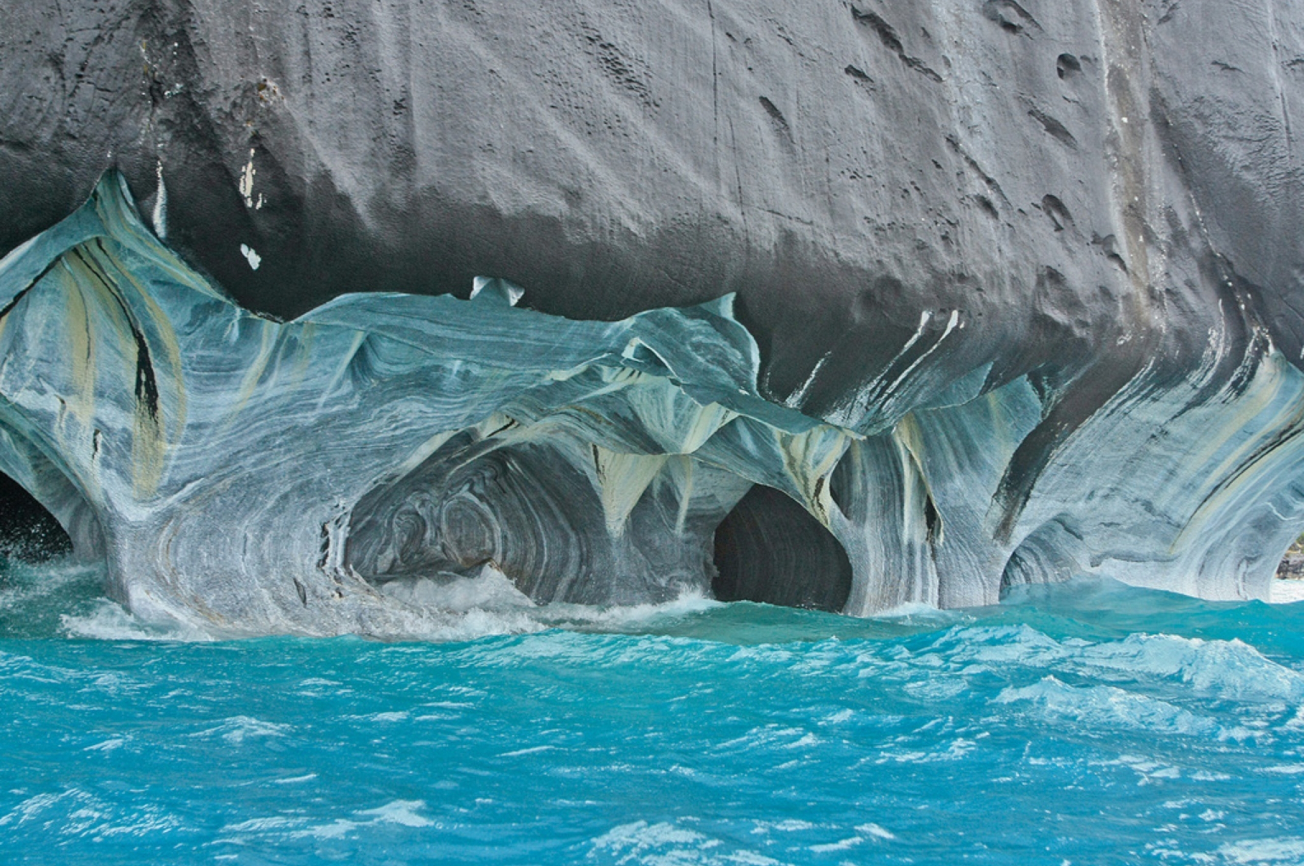 Dip project на чиле. Мраморные пещеры озера Хенераль Каррера. Мраморные пещеры Чиле-Чико, Чили. Мраморные пещеры Патагонии Чили. Чиле Чико озеро.