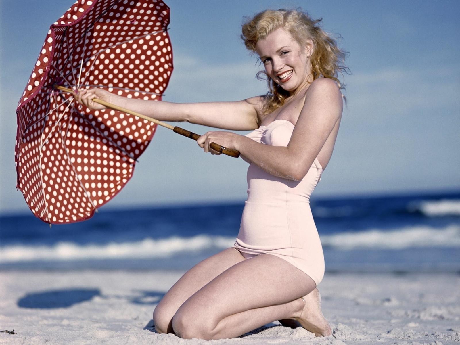 X Marilyn Monroe Beach Images X Resolution Wallpaper Hd