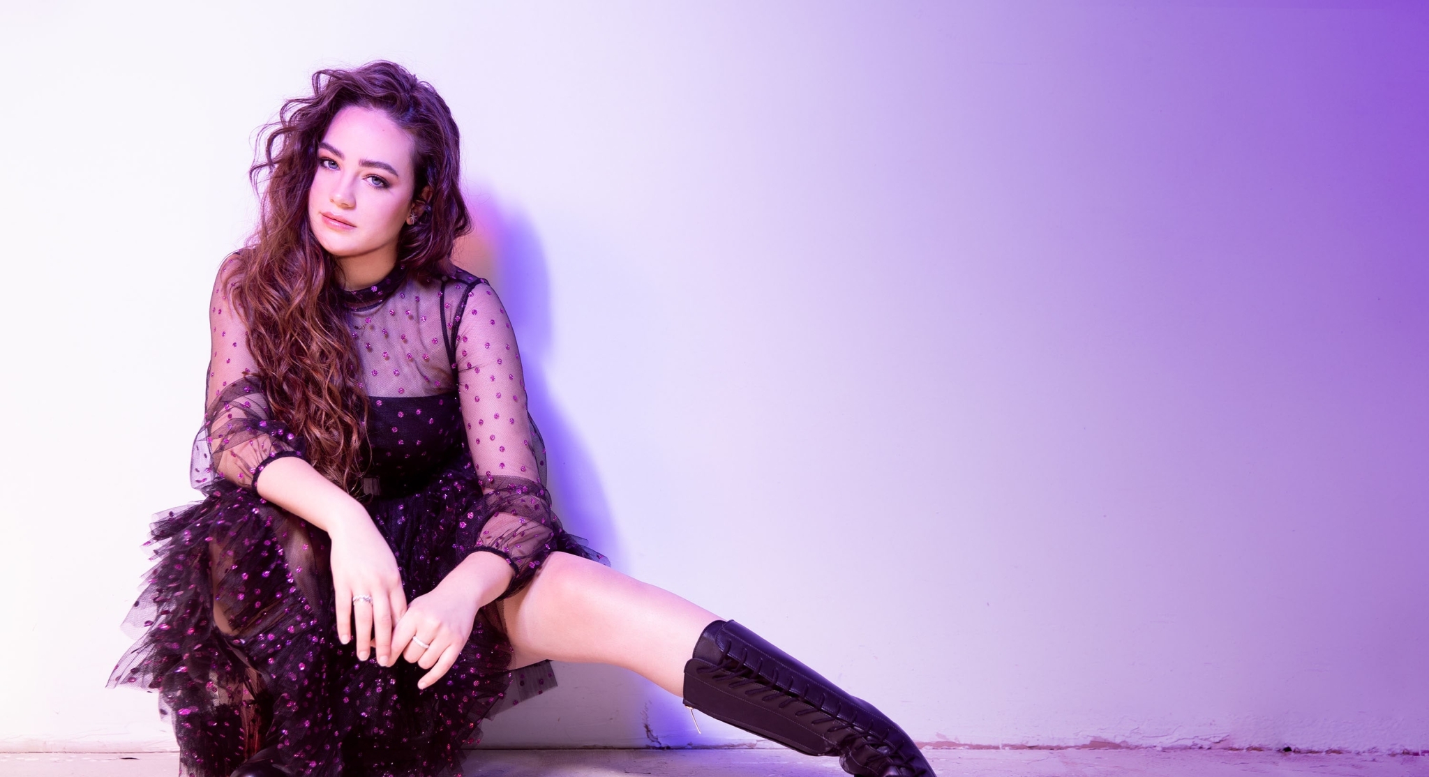 2048x1114 Resolution Mary Mouser Actress 2048x1114 Resolution Wallpaper Wallpapers Den 