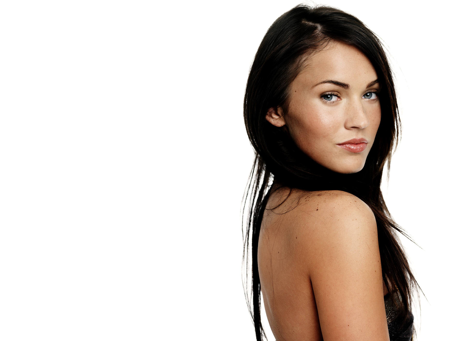 2560 X1440 Megan Fox Cute Images 1440p Resolution Wallpaper Hd Celebrities 4k Wallpapers
