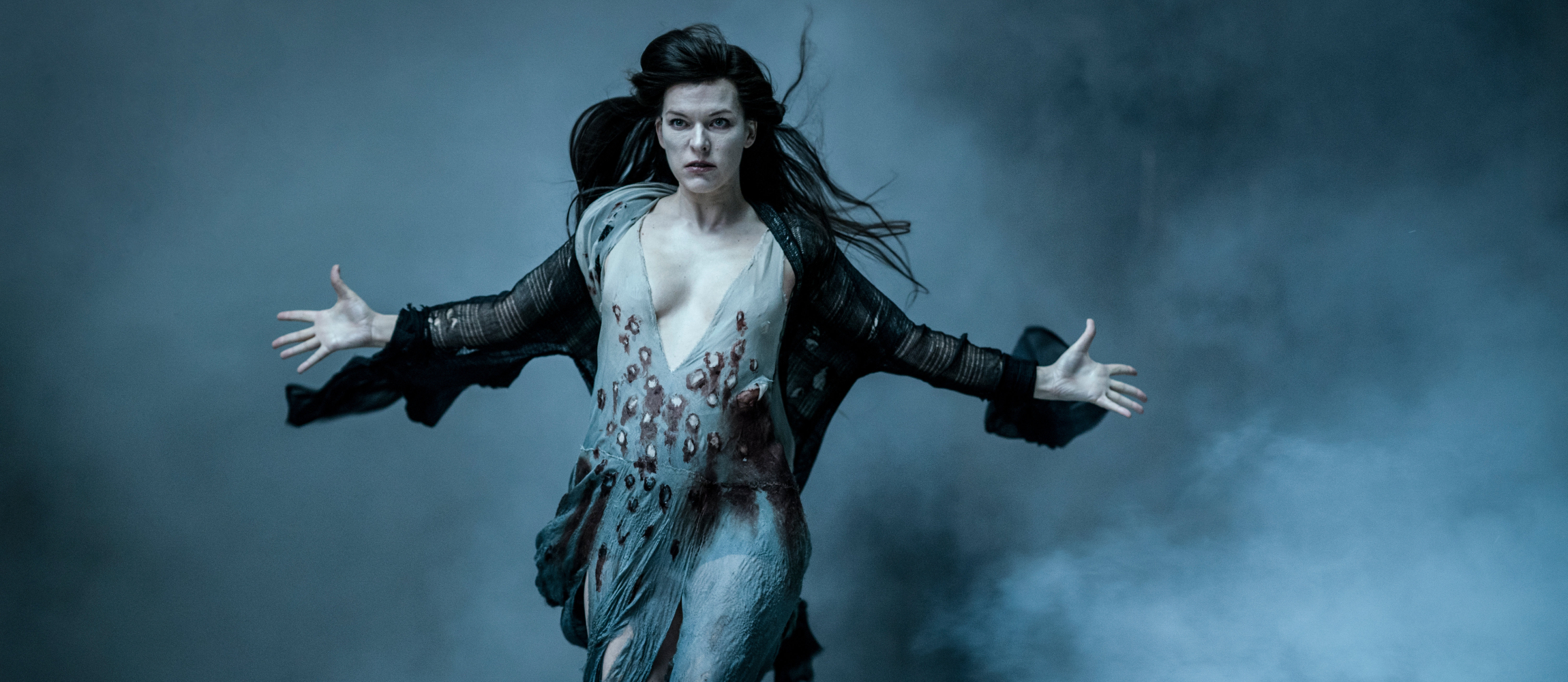 2300x1000 Milla Jovovich as Blood Queen in Hellboy 2300x1000 Resolution ...