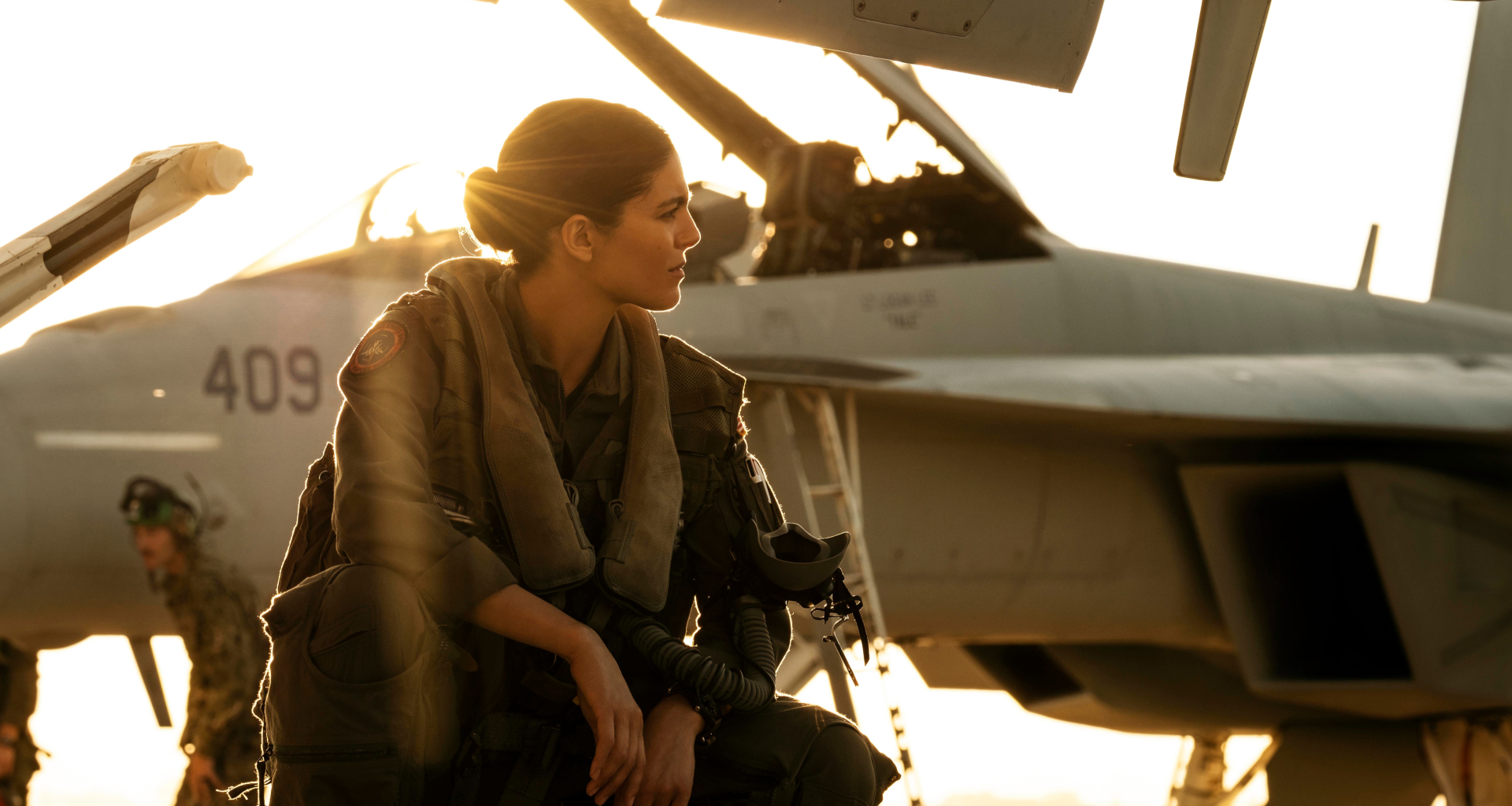 1920x1024-resolution-monica-barbaro-top-gun-maverick-1920x1024