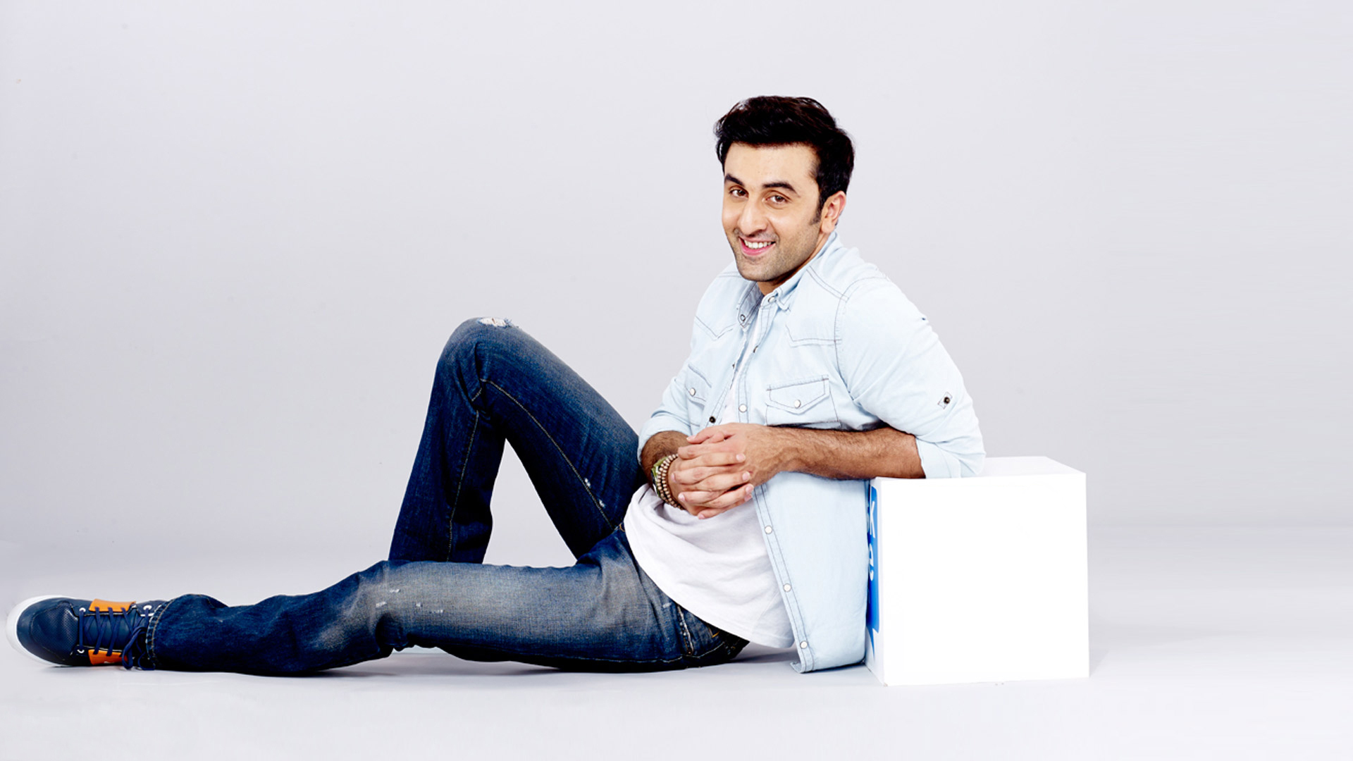 Ranbir Kapoor Stylish HD Pics Wallpaper, HD Celebrities 4K Wallpapers,  Images, Photos and Background - Wallpapers Den