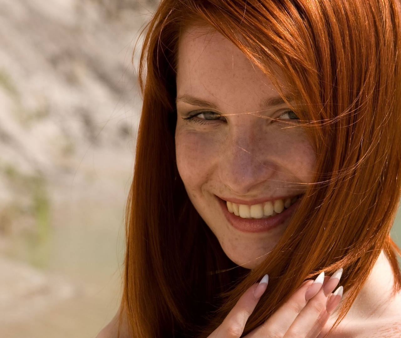 1280x1080 Resolution Redhead Girl Face 1280x1080 Resolution Wallpaper