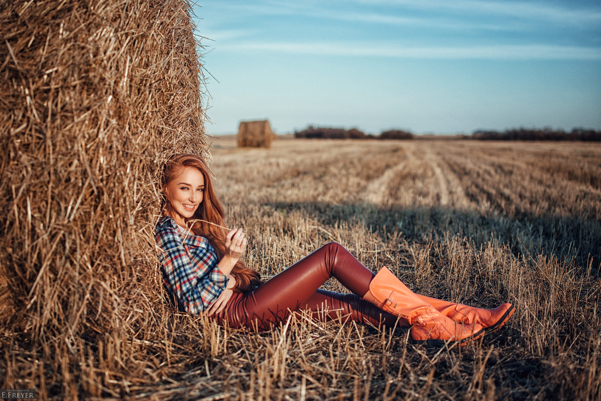 1200x2040 Redhead Women Outdoors In Leather Pants 1200x2040 Resolution ...