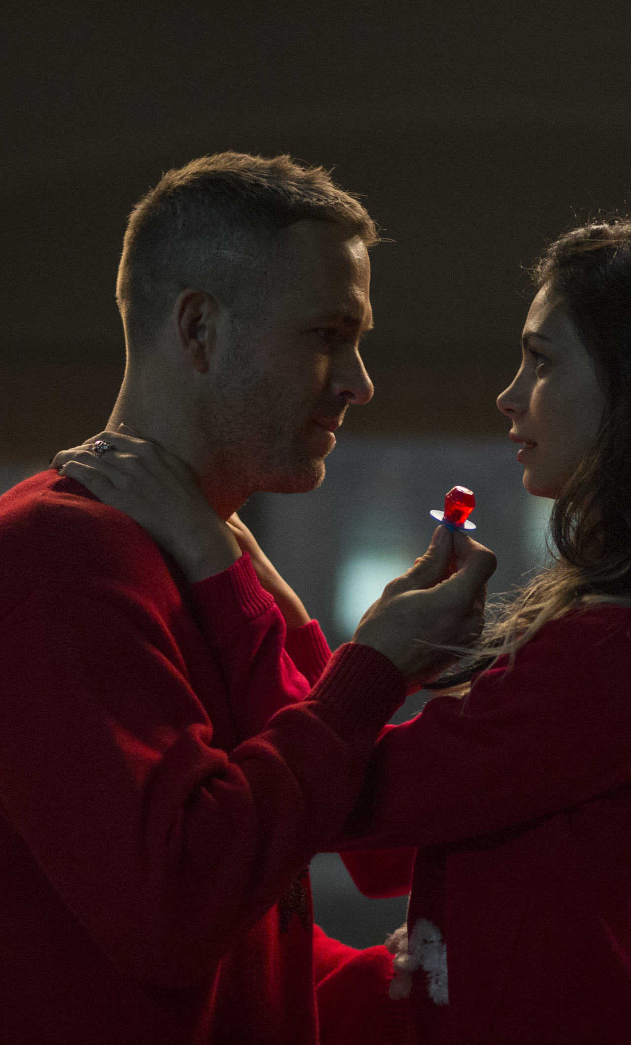 Ryan Reynolds And Morena Baccarin In Deadpool, HD 8K Wallpaper