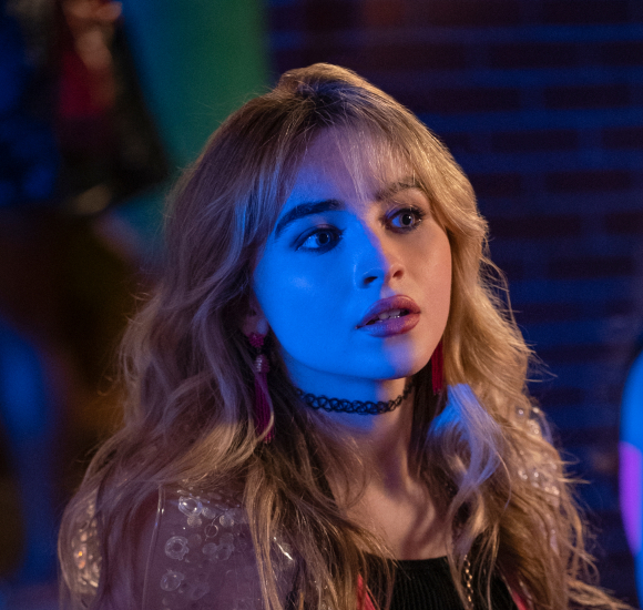 580x550 Sabrina Carpenter HD Emergency Movie 580x550 Resolution ...