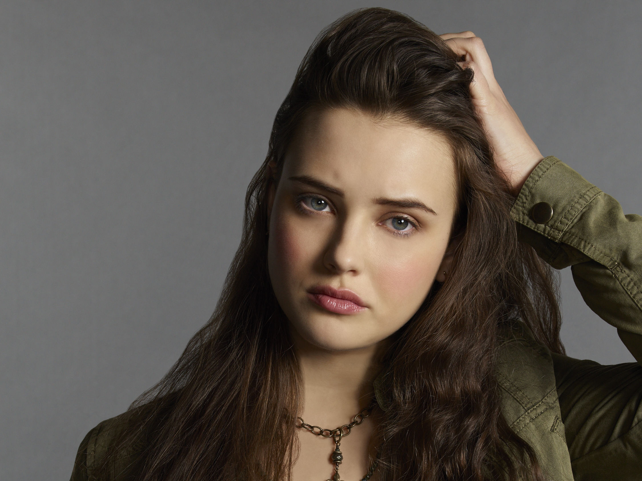 1242x2688 Sad Katherine Langford Iphone XS MAX Wallpaper, HD Celebrities 4K  Wallpapers, Images, Photos and Background - Wallpapers Den