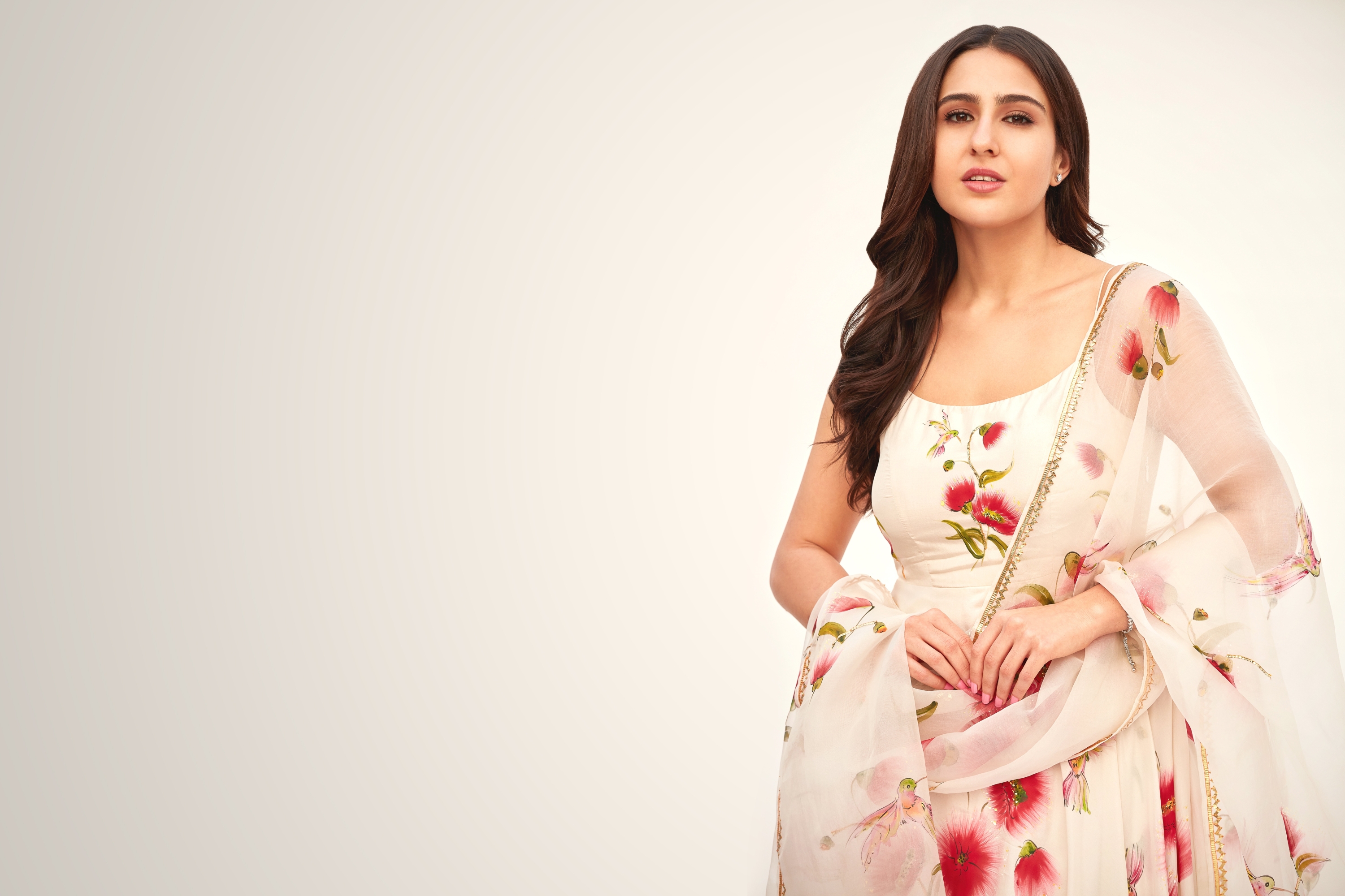 3000x2000 Resolution Sara Ali Khan 4k 2023 3000x2000 Resolution Wallpaper Wallpapers Den 