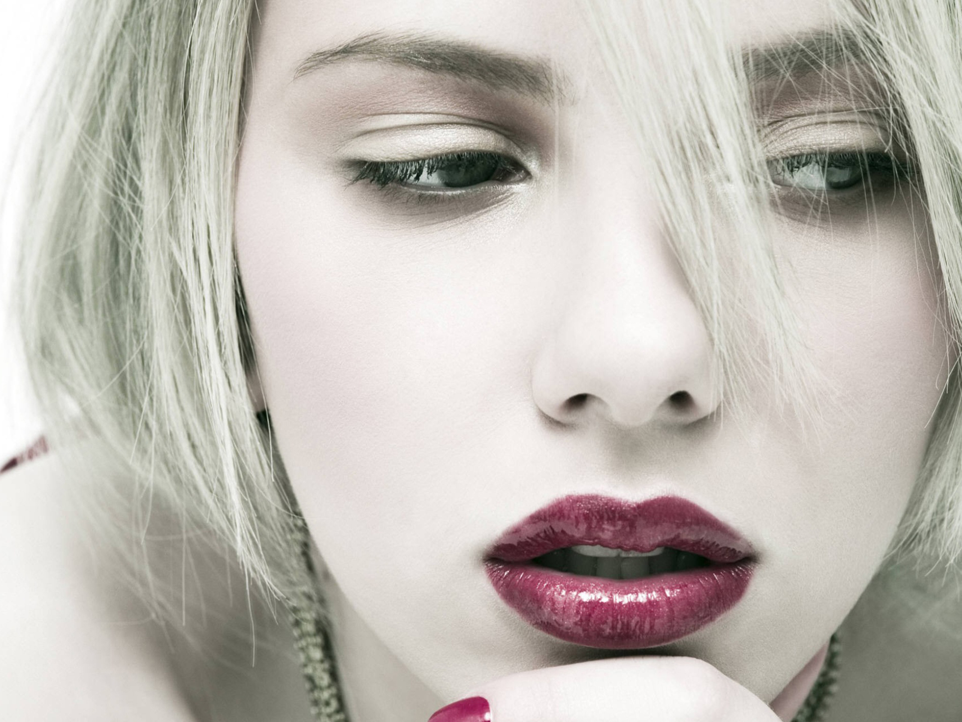 1920x1440 Resolution Scarlett Johansson Close Up Photos 1920x1440 Resolution Wallpaper 6170