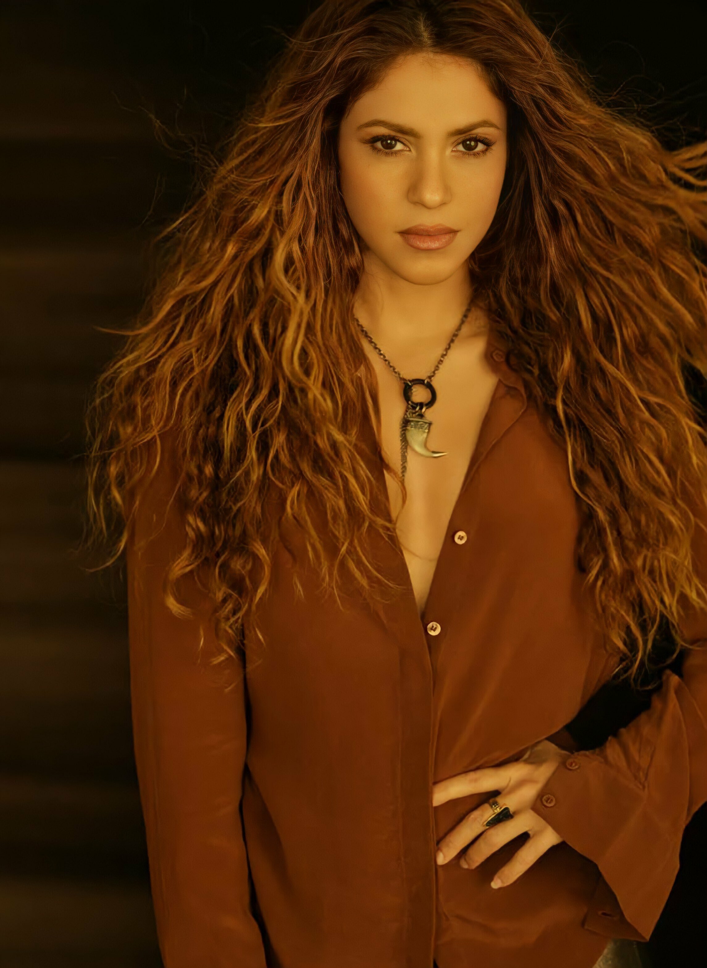 Best Shakira iPhone 4s HD Wallpapers  iLikeWallpaper