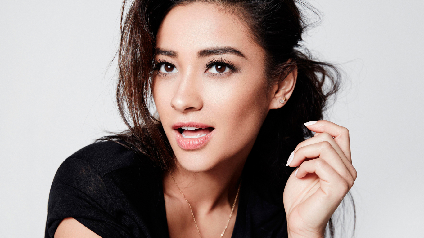 1366x768 Resolution shay mitchell, photoshoot, brunette 1366x768 ...