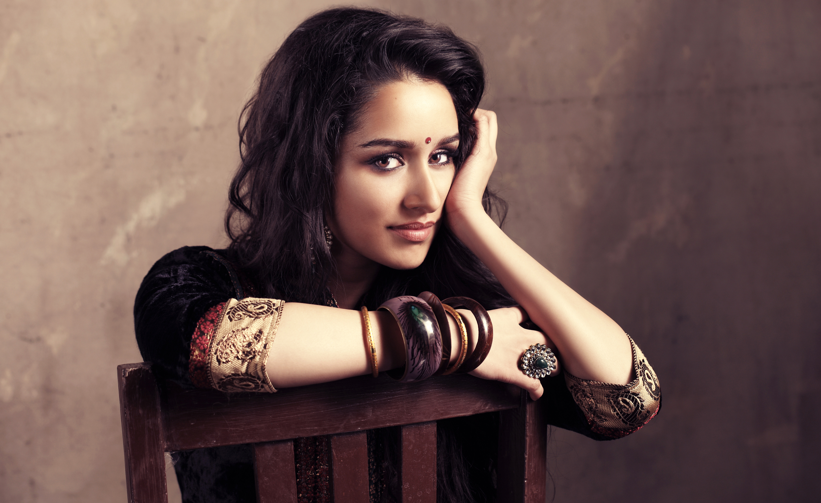 Shraddha Kapoor photos download Wallpaper, HD Indian Celebrities 4K  Wallpapers, Images, Photos and Background - Wallpapers Den