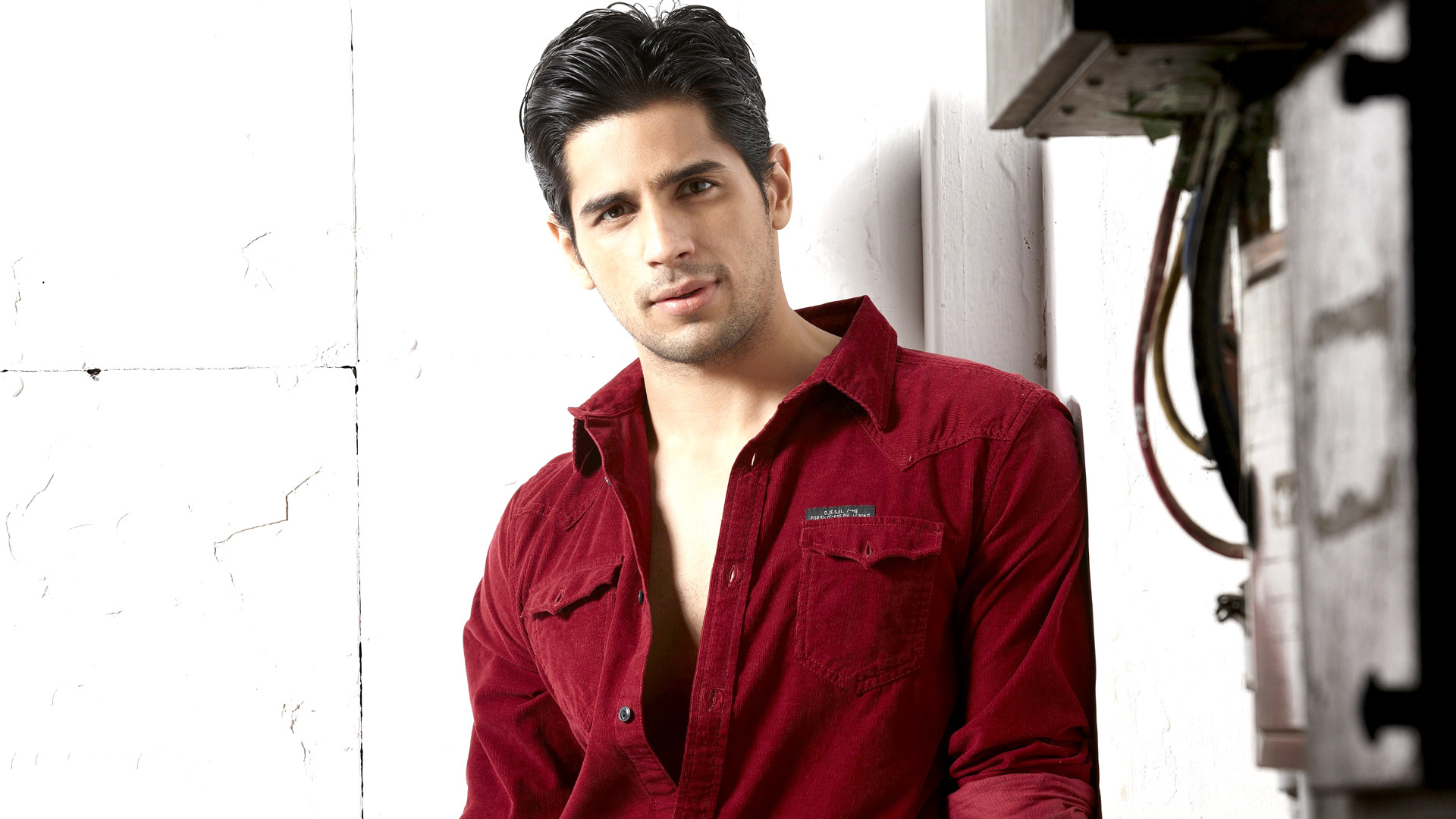 Sidharth Malhotra Latest Photoshoot Pics Wallpaper, HD Celebrities 4K  Wallpapers, Images, Photos and Background - Wallpapers Den