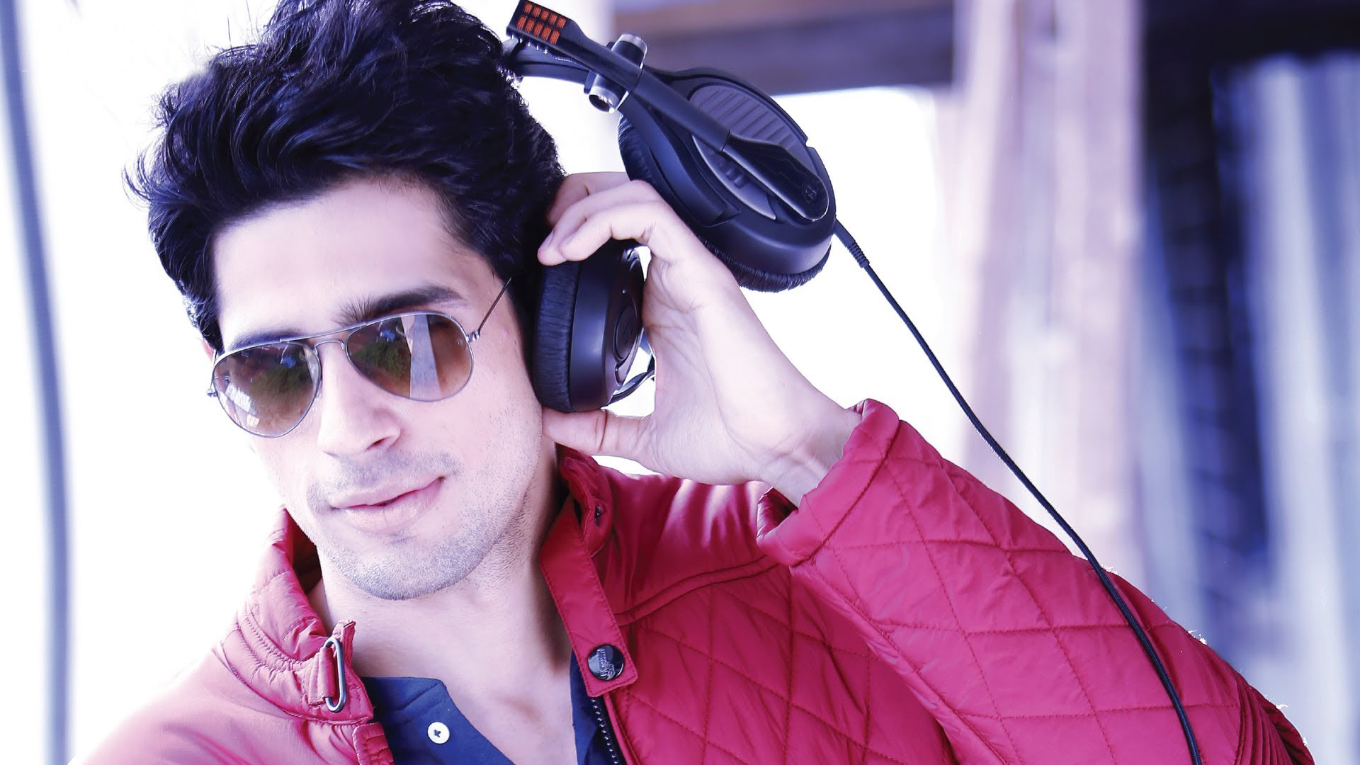 Sidharth Malhotra Latest Wallpaper Wallpaper, HD Celebrities 4K Wallpapers,  Images, Photos and Background - Wallpapers Den