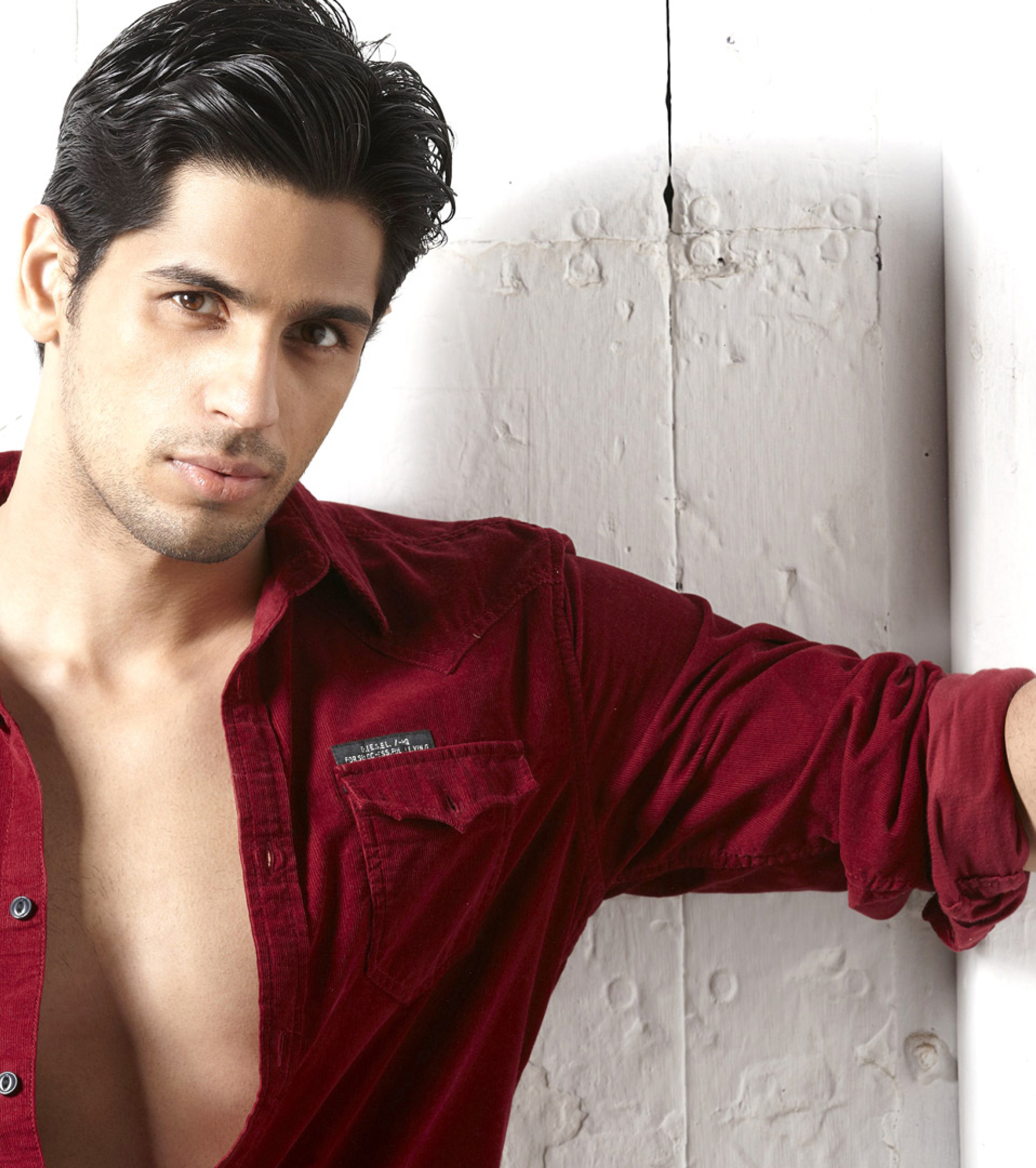 2200x2480 Sidharth Malhotra New Photos 2200x2480 Resolution Wallpaper, HD  Celebrities 4K Wallpapers, Images, Photos and Background - Wallpapers Den