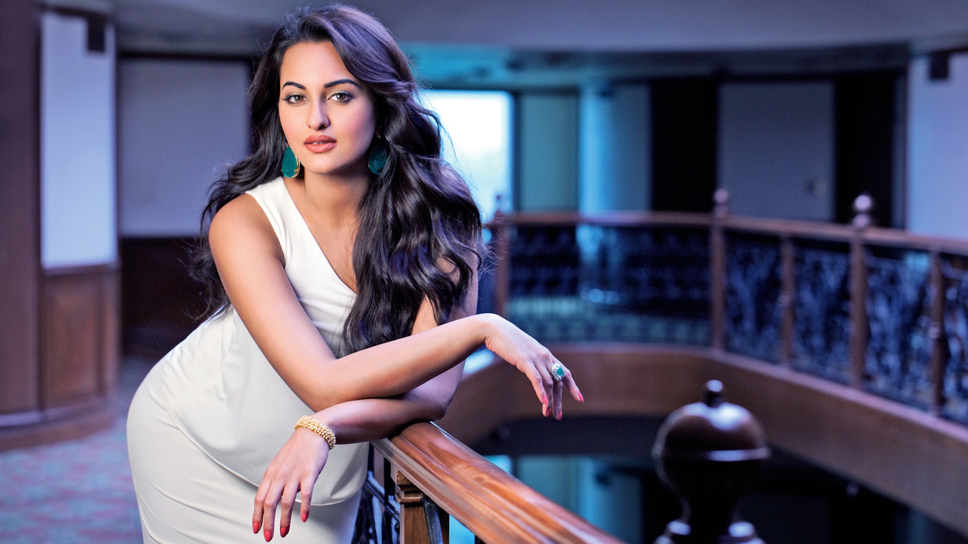 Sonakshi Sinha White Dress wallpapers Wallpaper, HD Indian Celebrities 4K  Wallpapers, Images, Photos and Background - Wallpapers Den