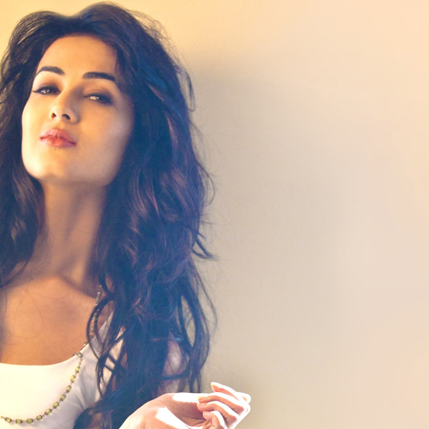 1440x1440 Resolution Sonal Chauhan Glamprous Hd Wallpaper 1440x1440 ...