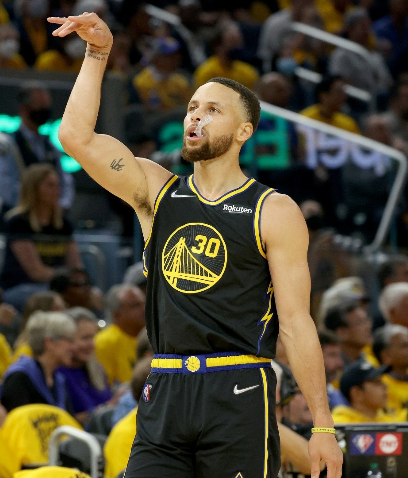 1366x1600 Resolution Stephen Curry Golden State Warriors NBA 2022 ...