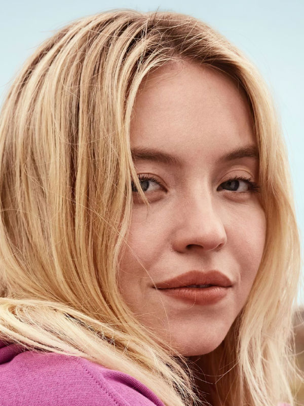 600x800 Resolution Sydney Sweeney Photoshoot Actress 2022 600x800