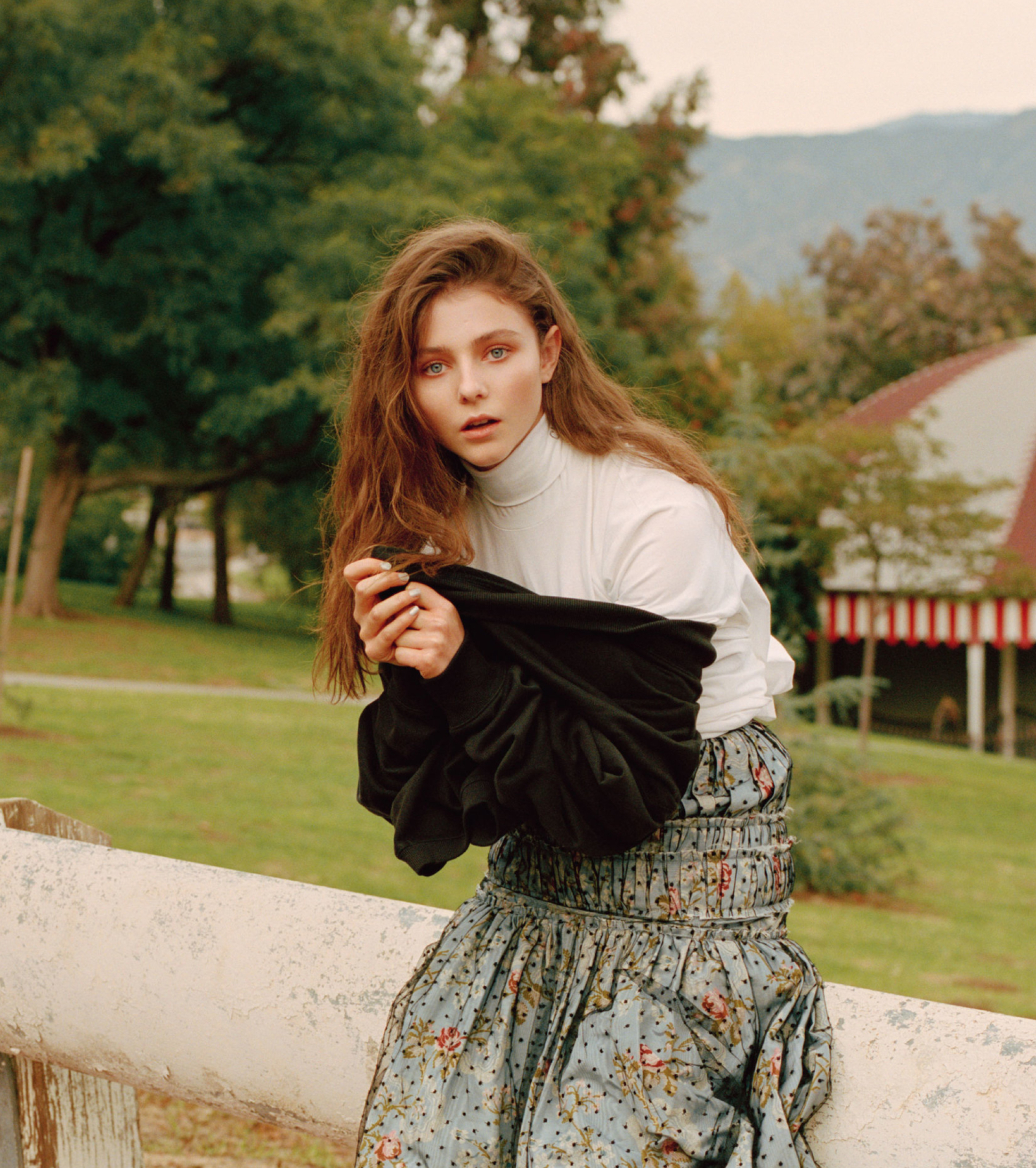 Thomasin mckenzie фото